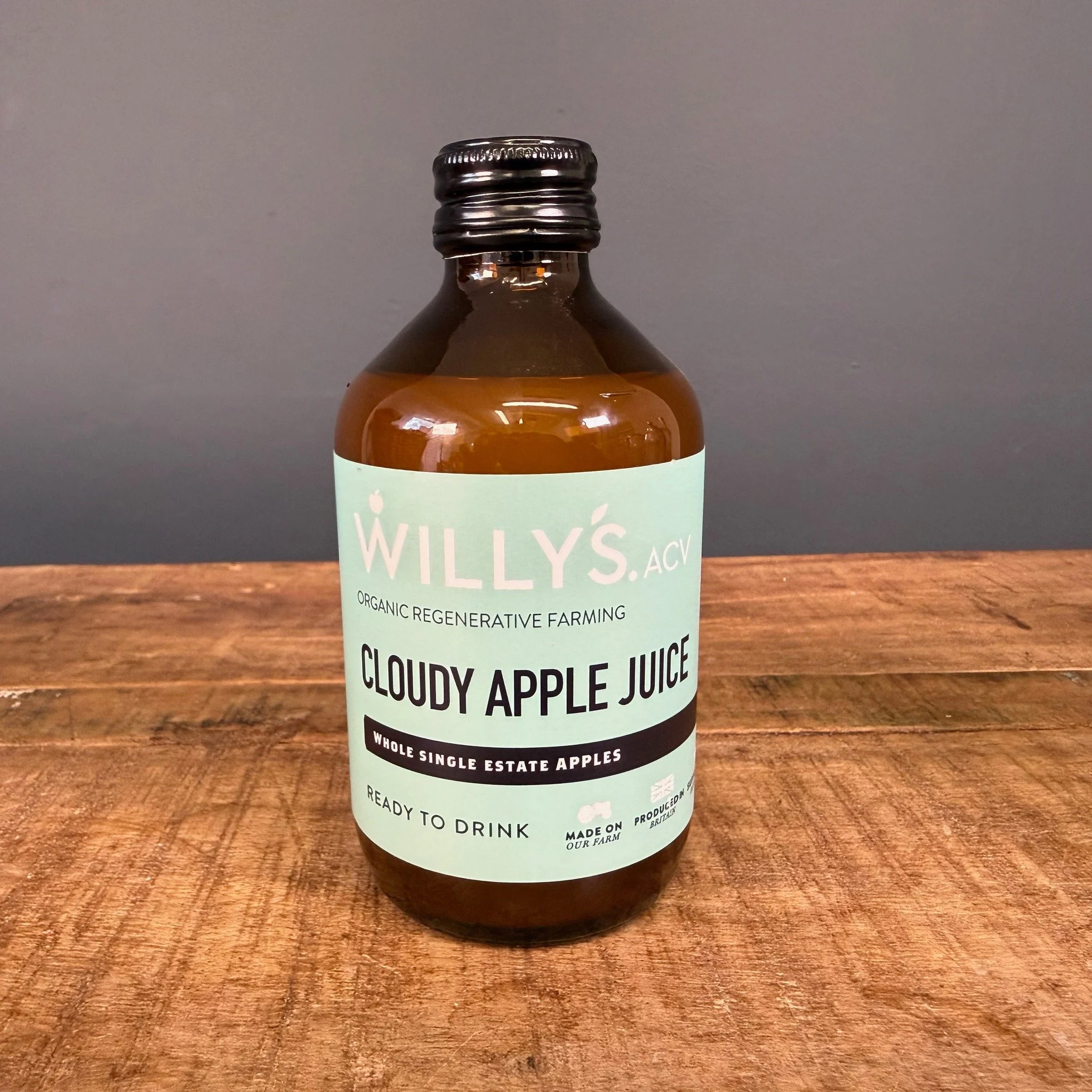 ☀️ Non-Alcoholic Drinks Month at Hereford Deli ☀️
Not every great summer drink needs bubbles, botanicals or alcohol. Sometimes all you need is exceptional fruit.

Today's feature is Willy's Cloudy Apple Juice, made from whole single-estate apples gro