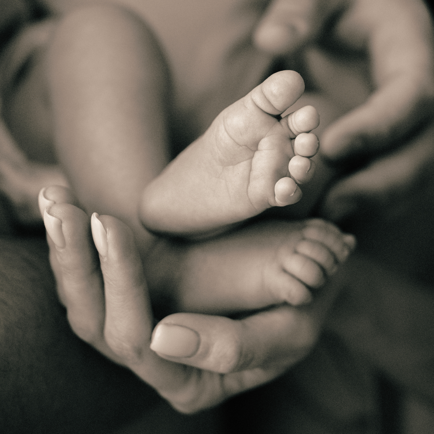 baby feet dark skin (2).png