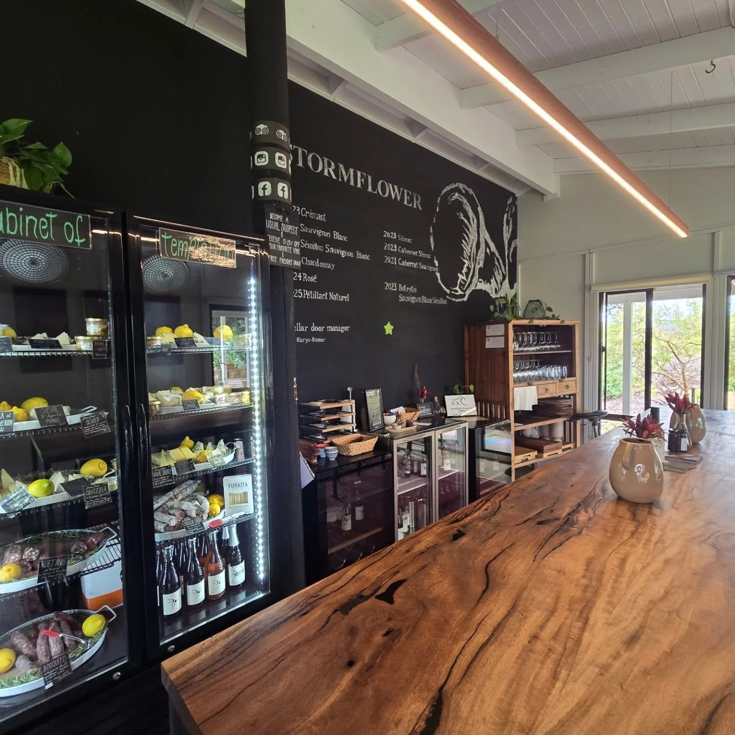 Unique wines and little touches....a cellar door that always delights 😍🌸🏵🍷🥂