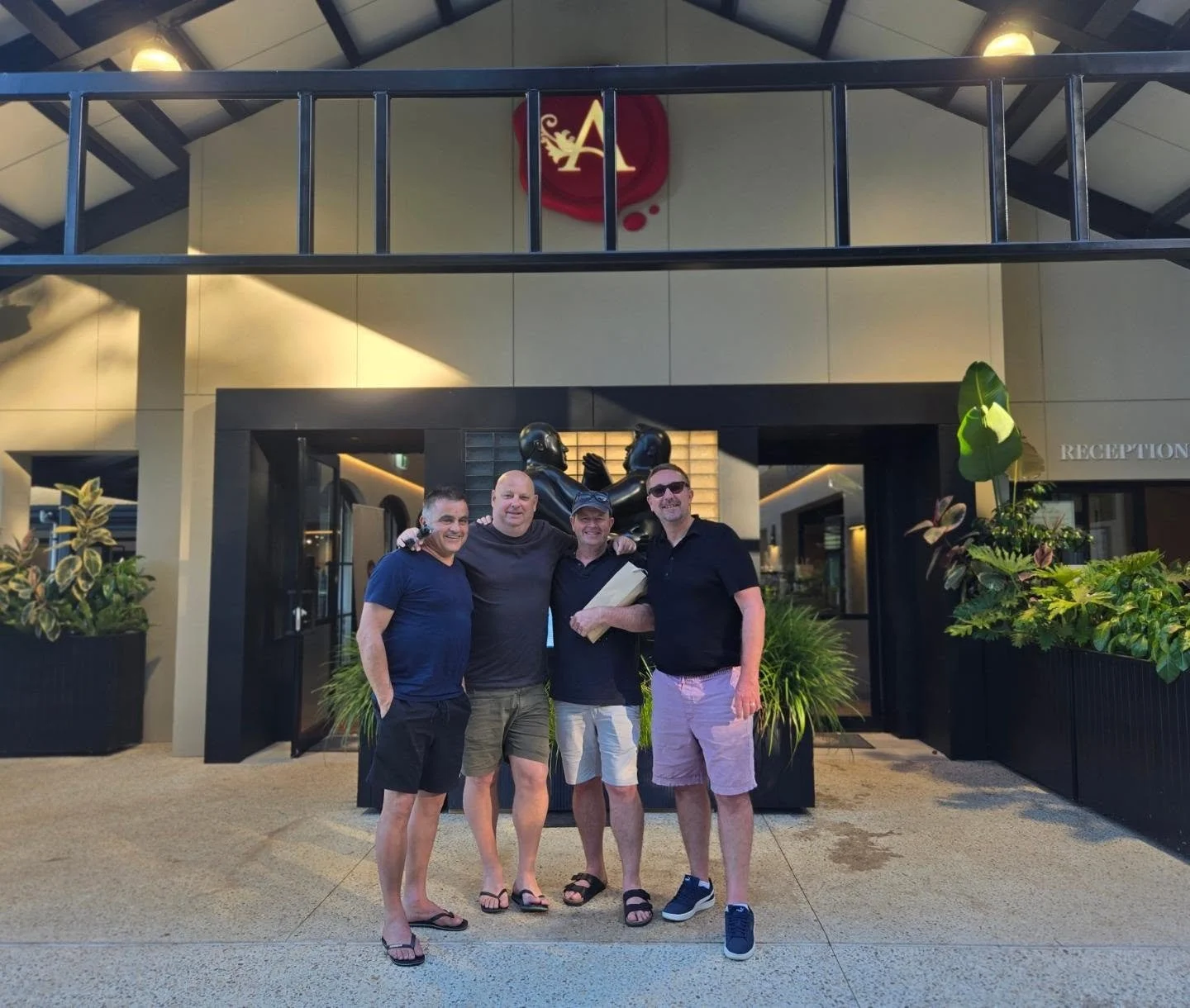 Mates on tour... they asked to be taken somewhere special with great views... @aravinaestate came to mind 😍

#privatedrivermargaretriver #privatechauffeurmargaretriver #WineTourMargaretRiver
#margaretriverwines #aravinaestate