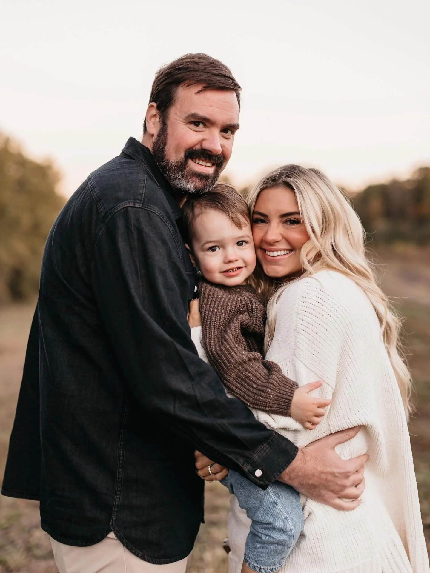 living out the days i used to dream about 🤎✨

the word grateful doesn&rsquo;t even begin to cut it this year&mdash;but i am feeling so incredibly full of gratitude today for my fam, my friends, and for each and everyone of you. without any of y&rsqu