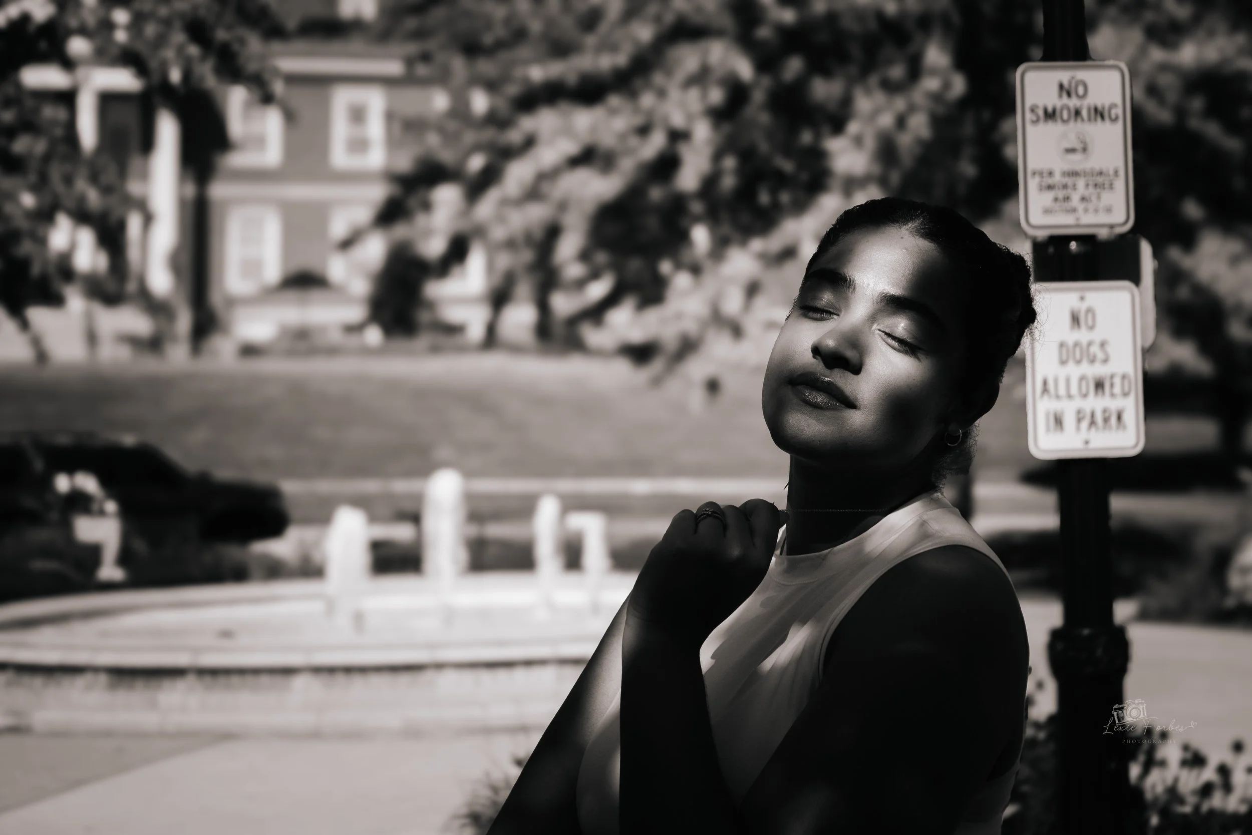 Outdoor portrait session at Riverwalk in Naperville, IL