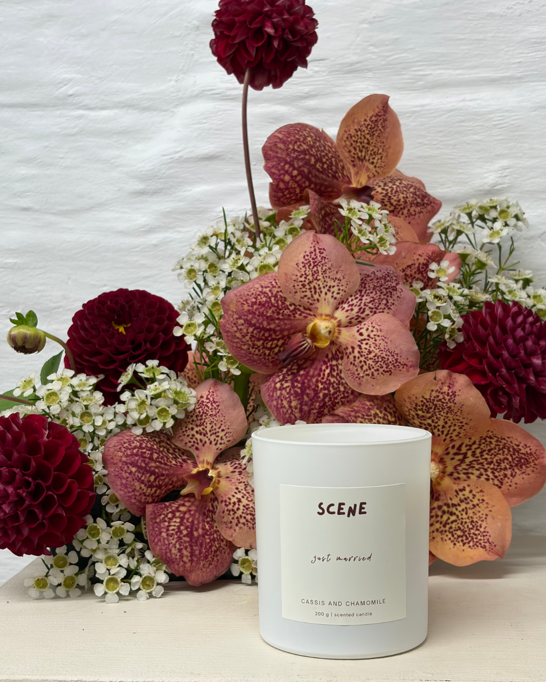 Just_Married_scented_candle_wedding_gift_1.png