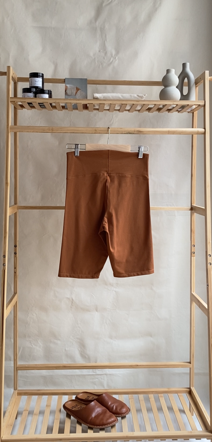 Lilo Bikker Ember Back S.png
