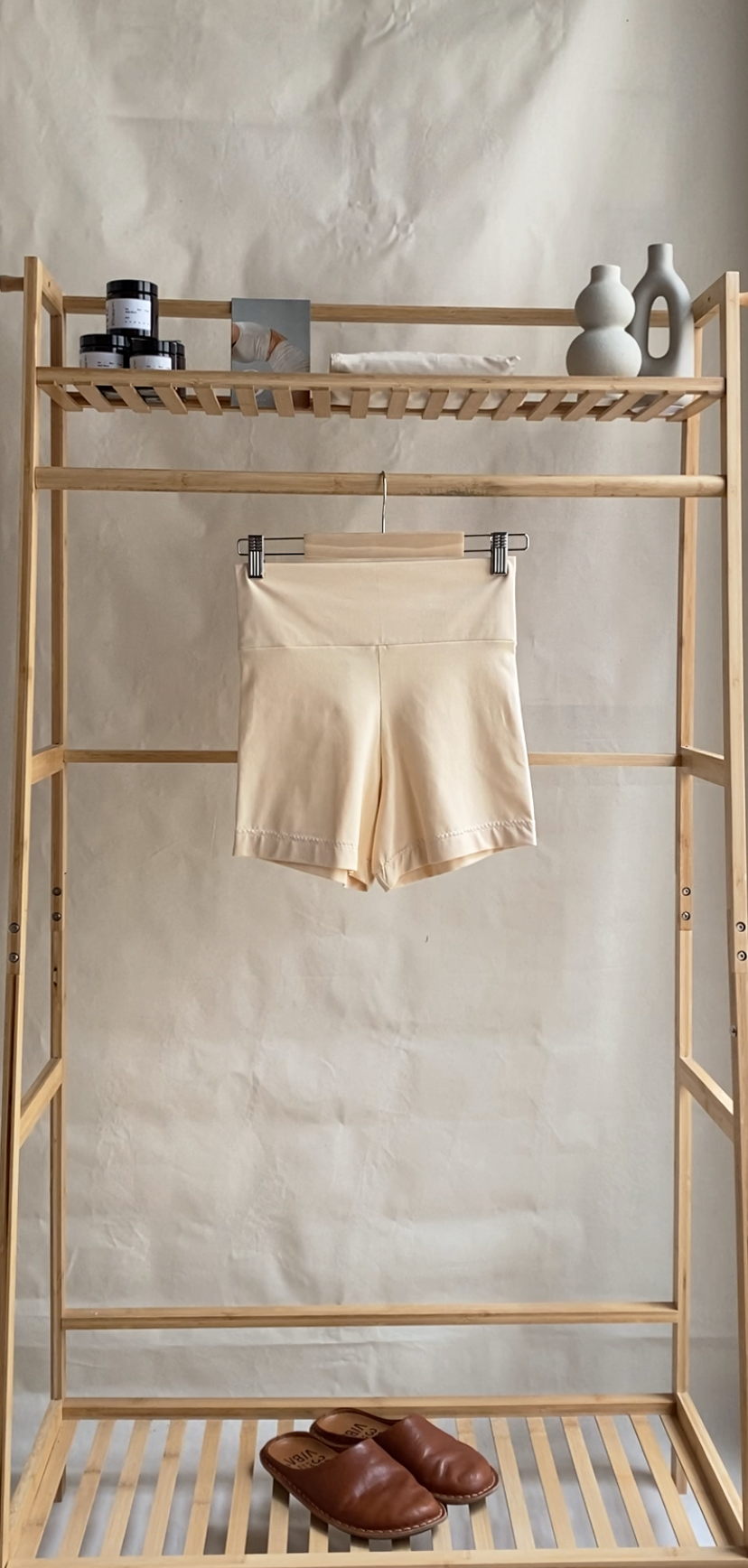 Alma Short Canvas XS.png