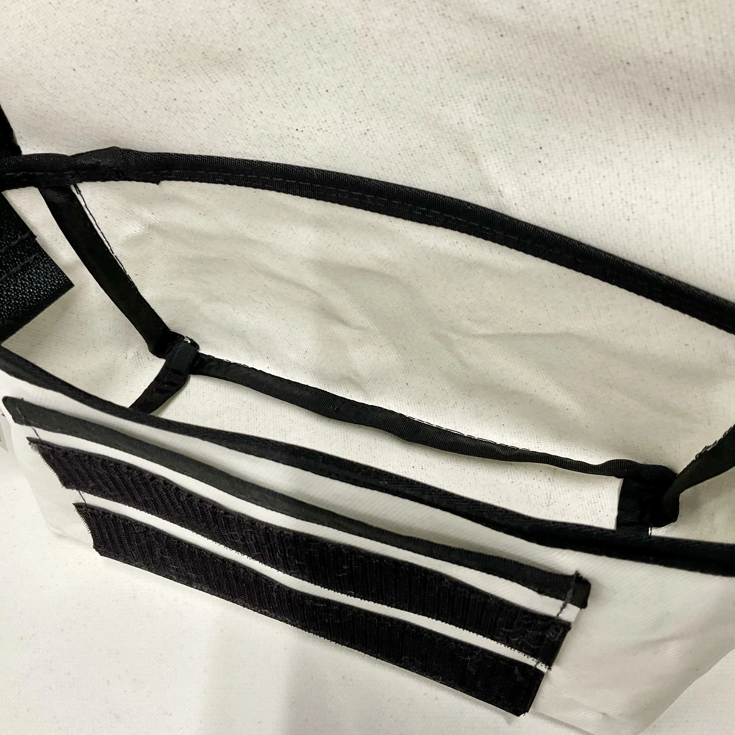 messenger bag_blanc_01c_251125.jpg