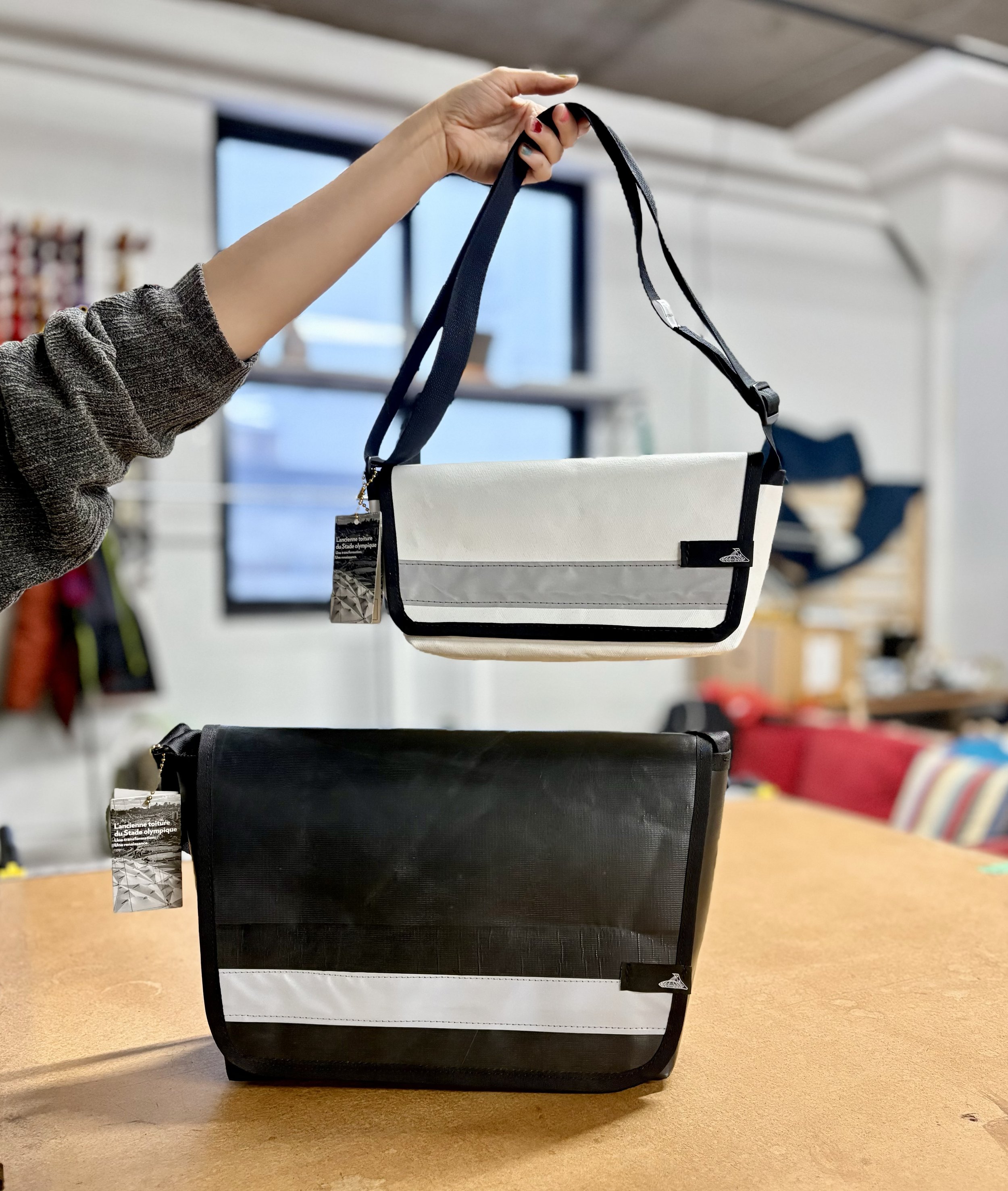 messenger bag_02A_251210.jpg