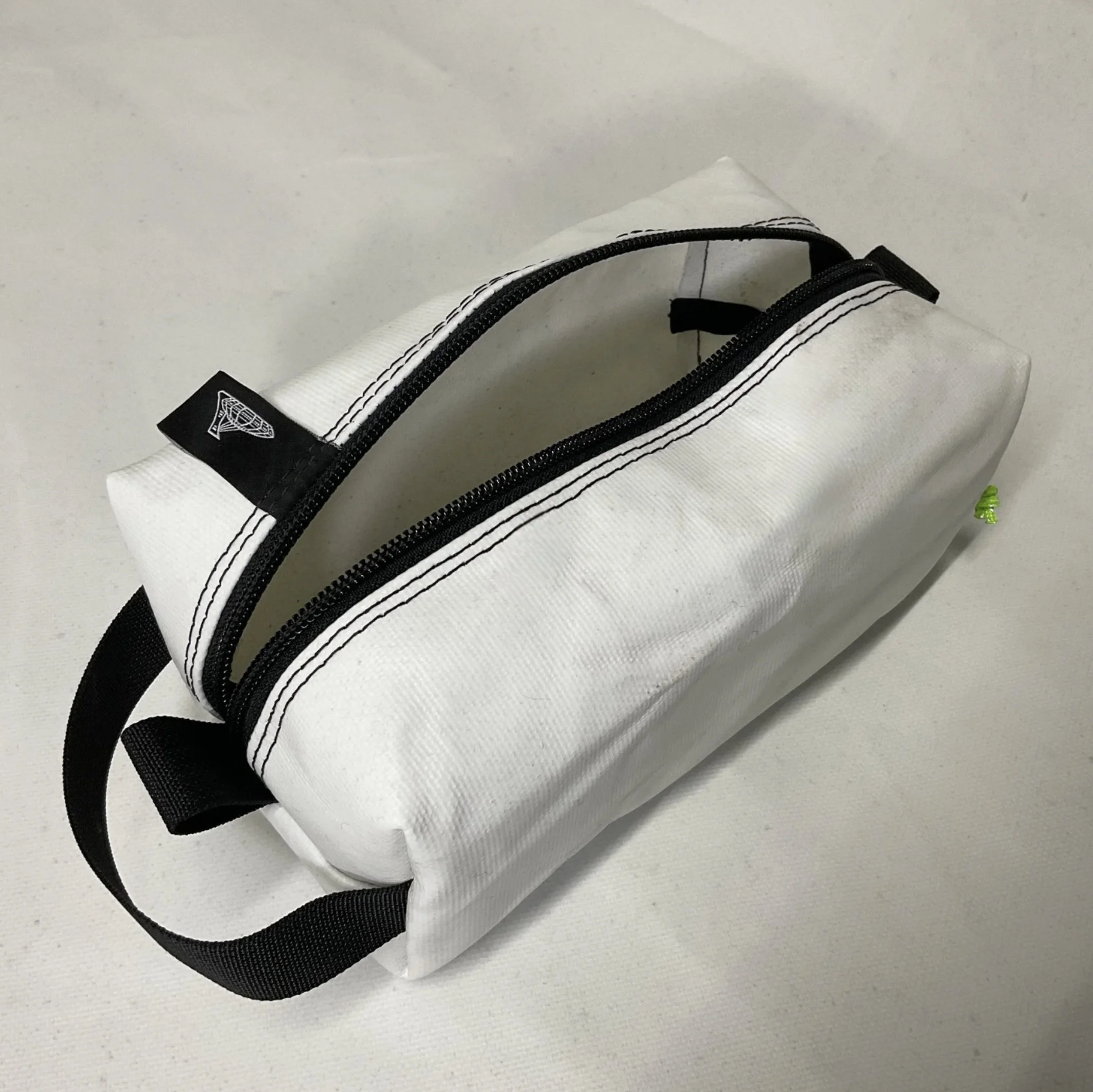 tousse blanc 251203_corr.JPG