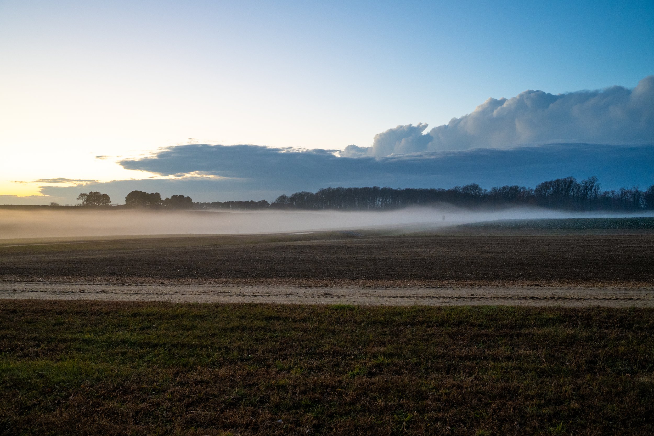 251126-cloudylandscape-1.jpg