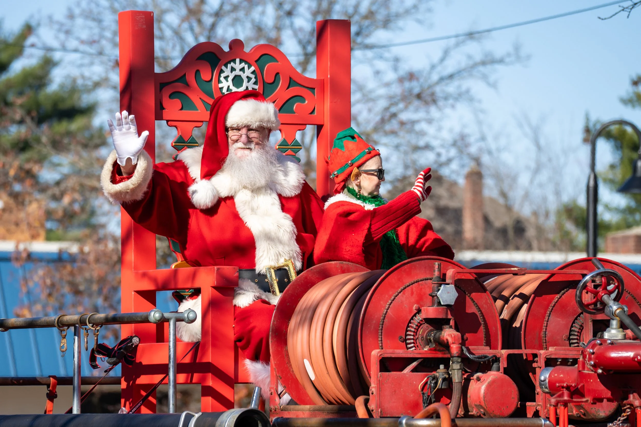 Collingswood Kicks Off Christmas Season With 37th Annual Holiday Parade (Follow South Jersey)