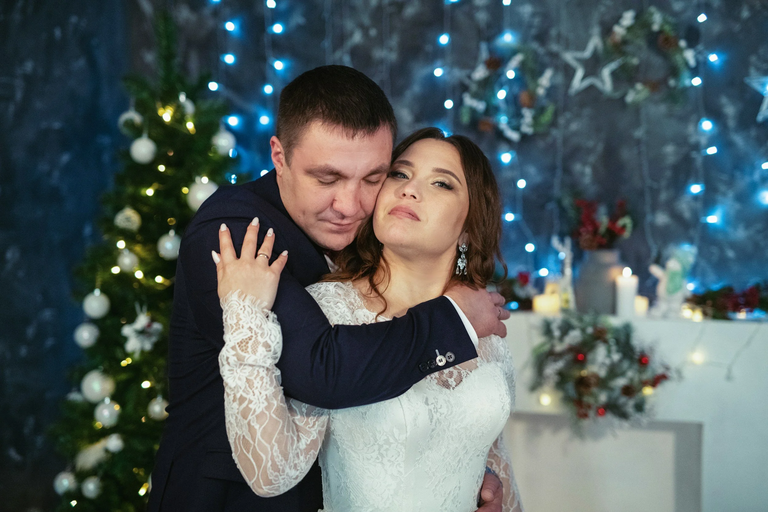 Capture the Magic of Christmas: Family, Couples, and Wedding Photography Ideas