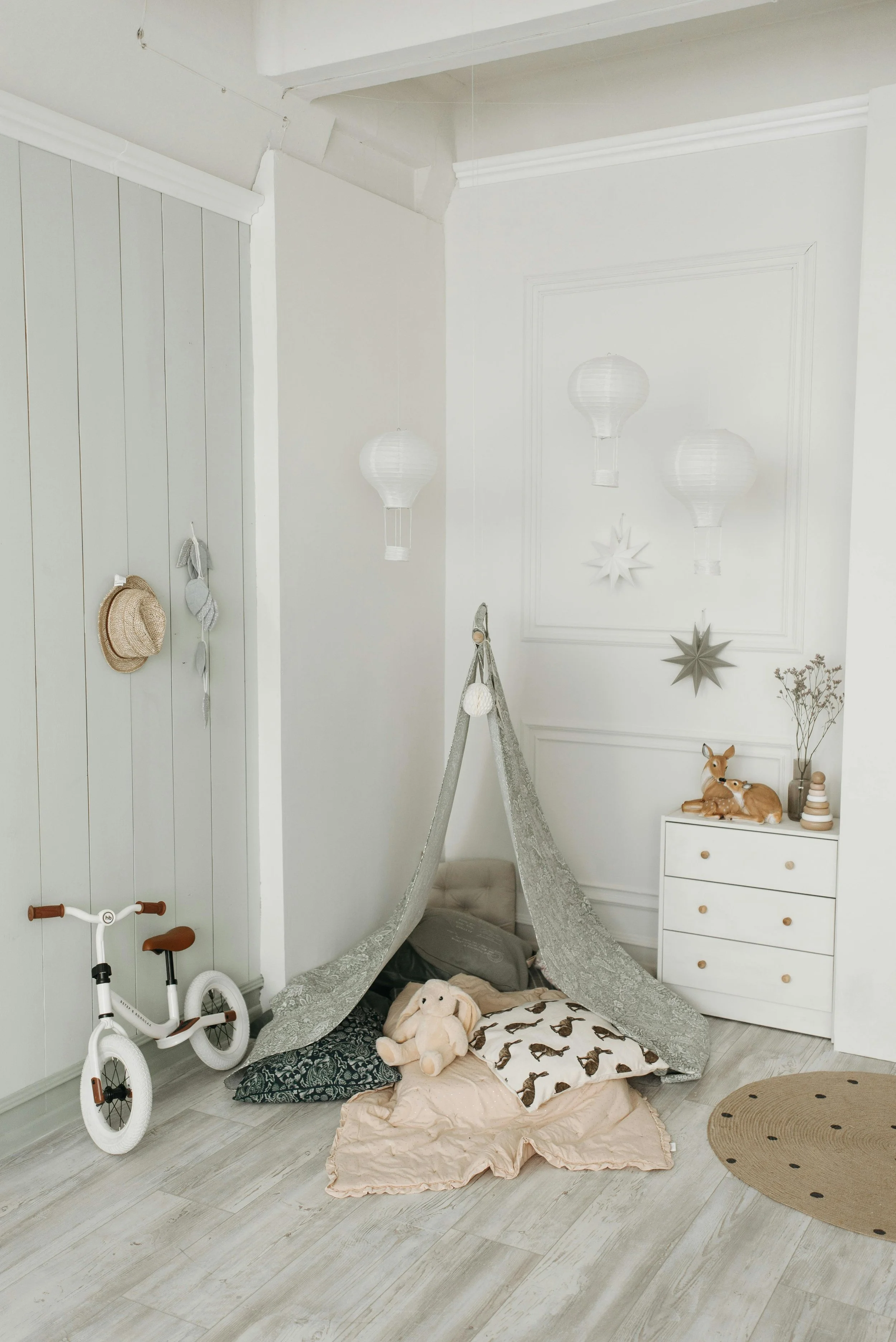 PACKAGE 2: KID-FRIENDLY SPACES