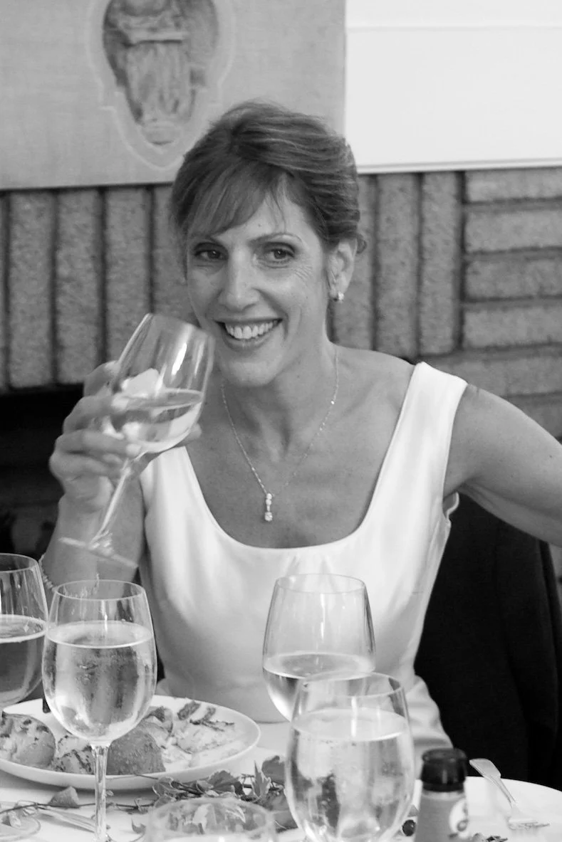 Wendy Lurrie, author and podcast host of BestGuessistan.