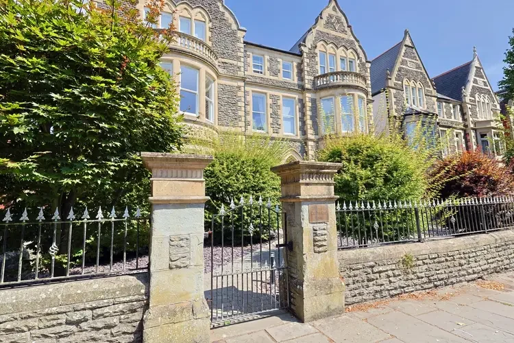 Superior Stay |Nr Centre | Stadium|Sophia Gardens