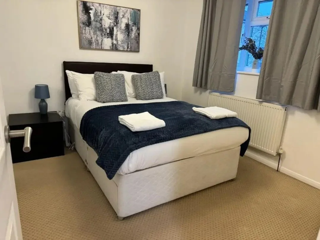 Comfy Flat Close toCity Centre - Mysa Property Management