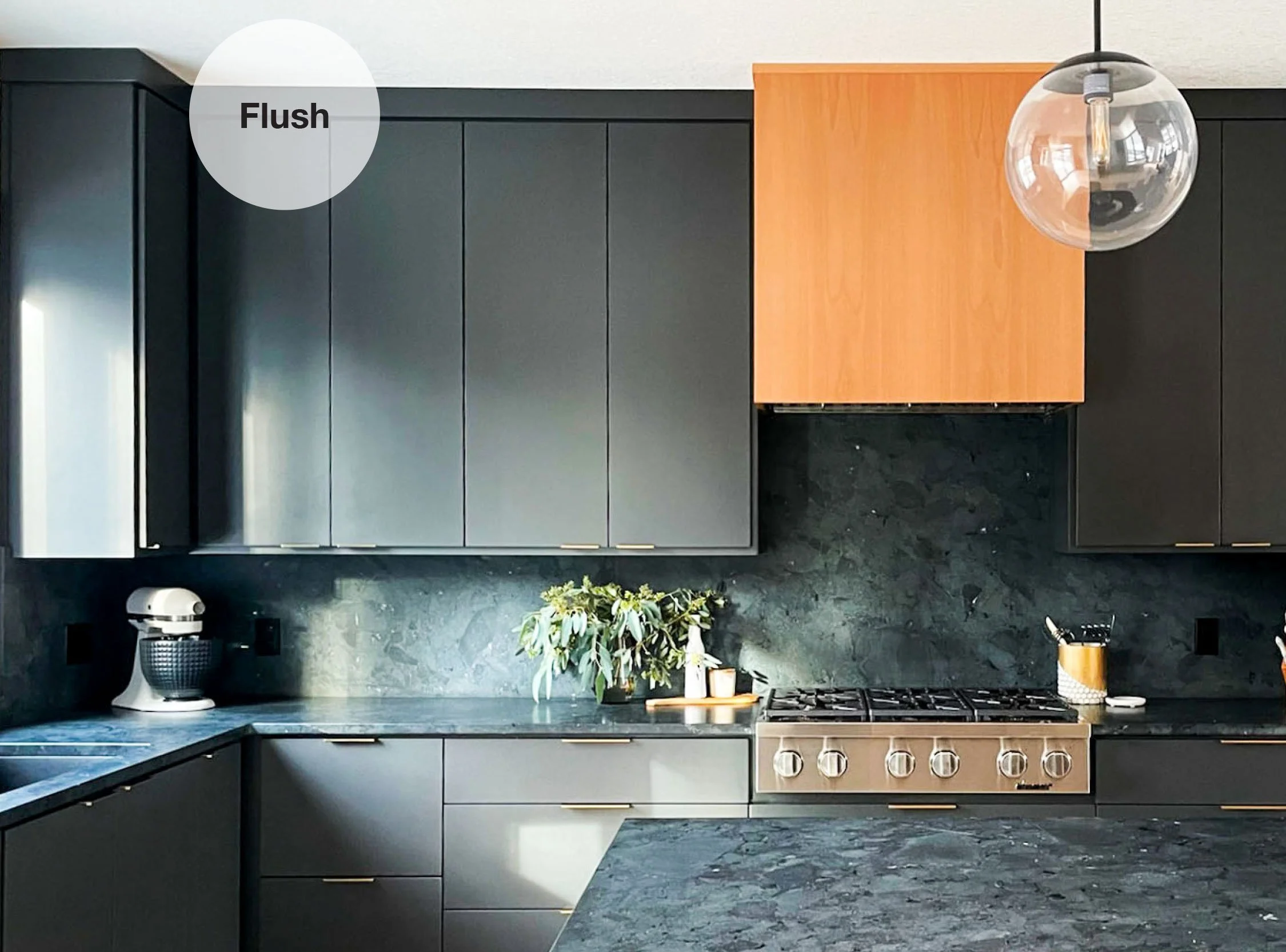 Should kitchen cabinets go all the way to the ceiling?