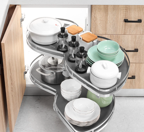 Blind-corner pullouts