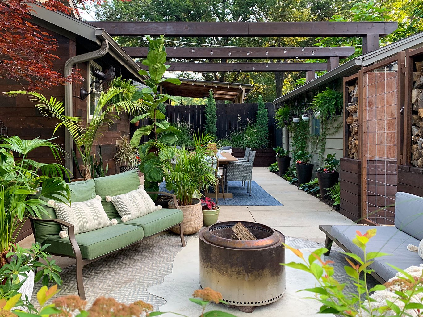 Patio living room with fire pit