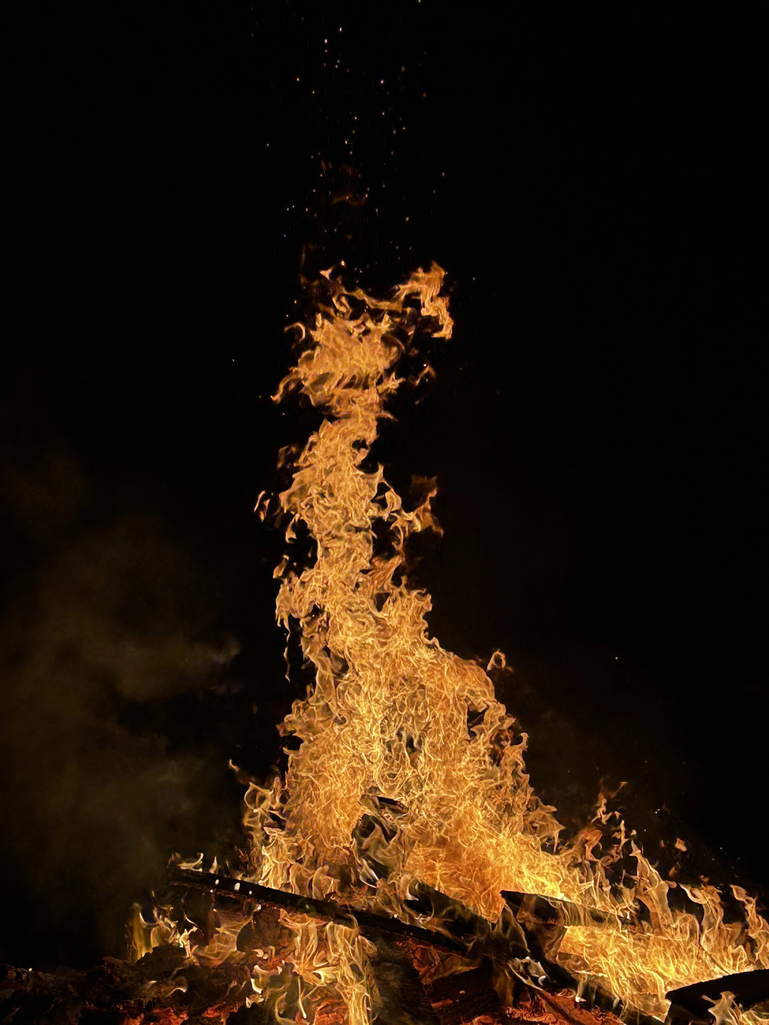 The Hearth: Free Weekly Online Circle by Bethany Heals