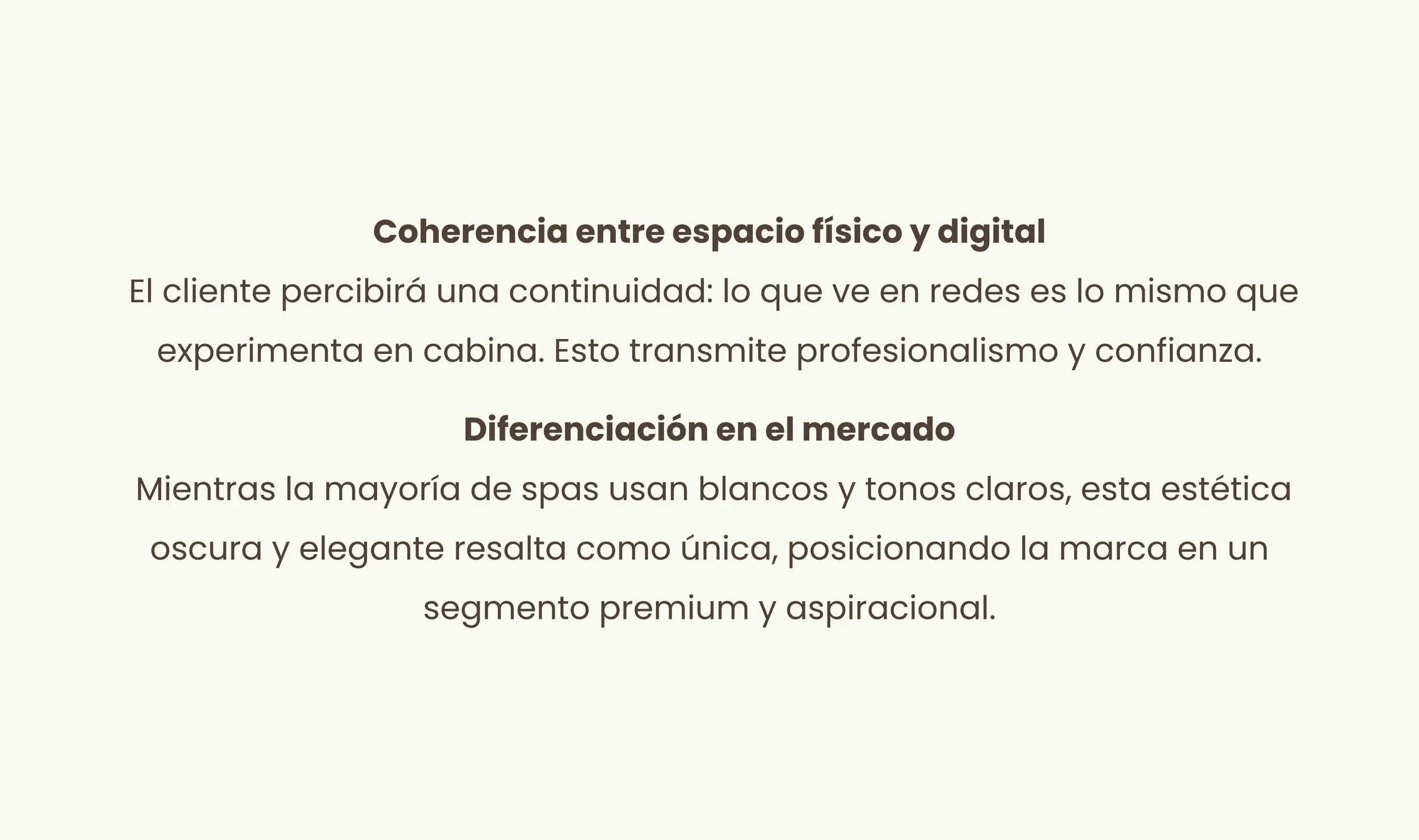 Texto en fondo claro con títulos en negrita y párrafos explicativos sobre coherencia entre espacio físico y digital, y diferenciación en el mercado.