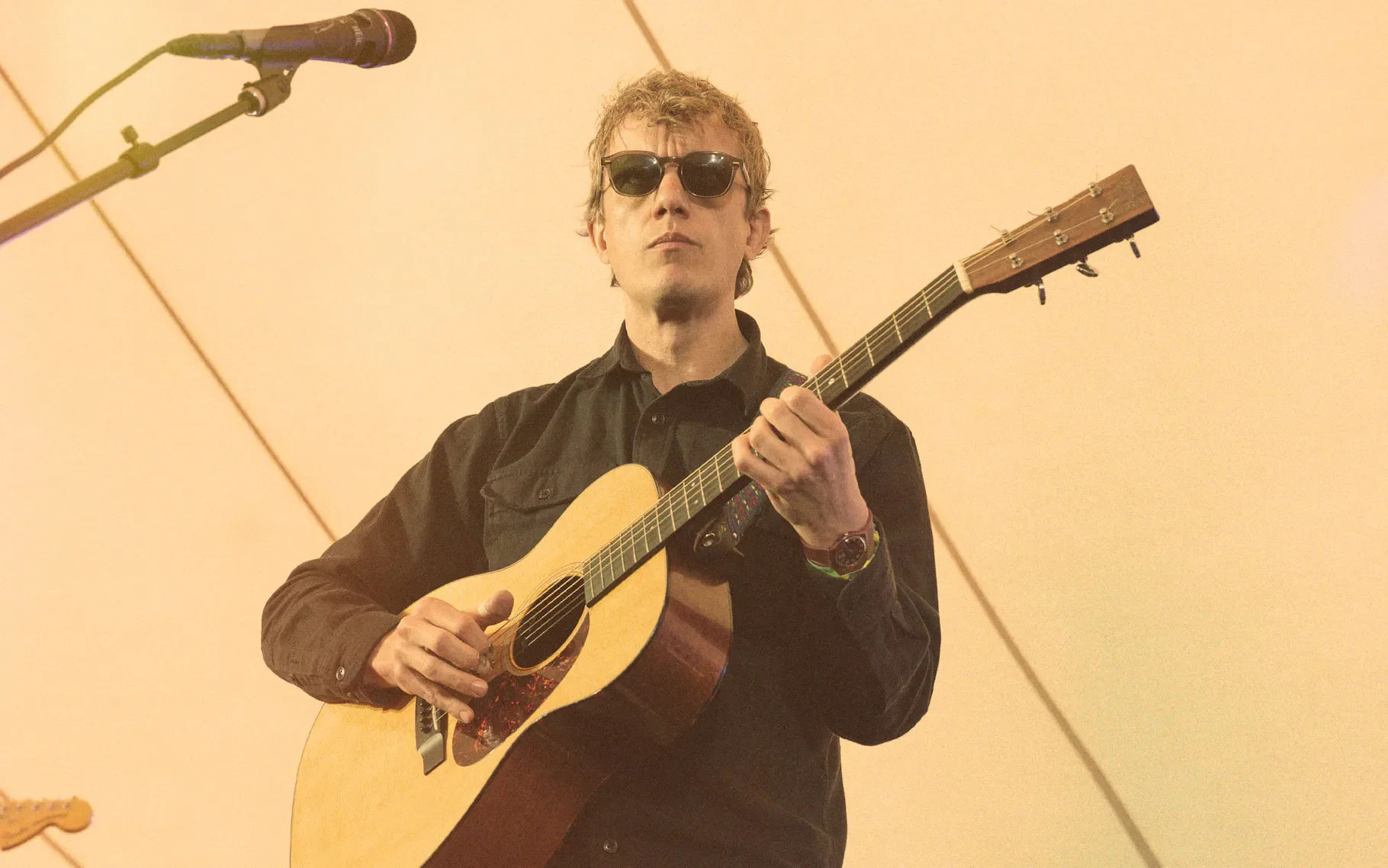 Live From Luck! Steve Gunn on "Hands On The Wheel”