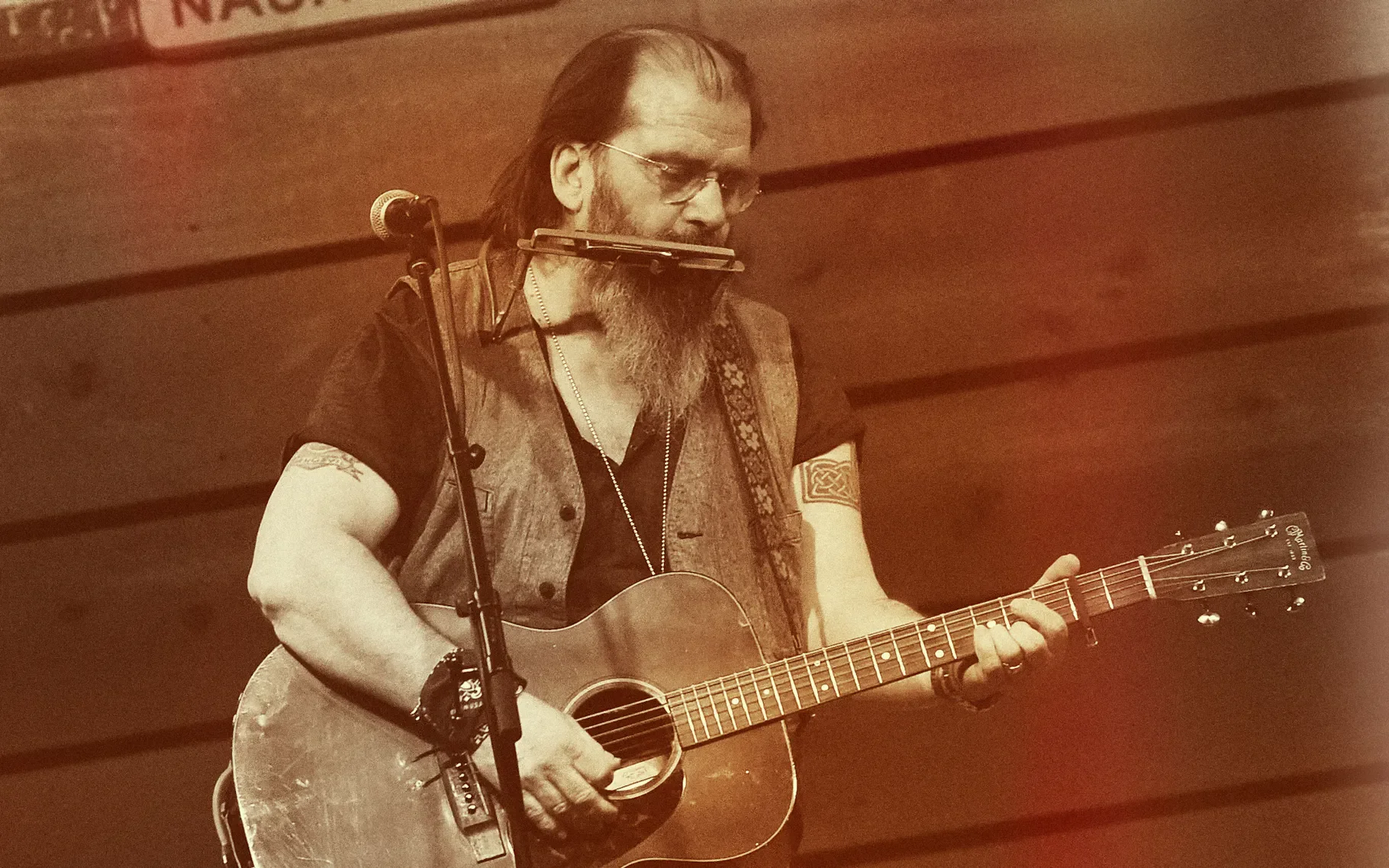 Steve Earle on "Local Memory"