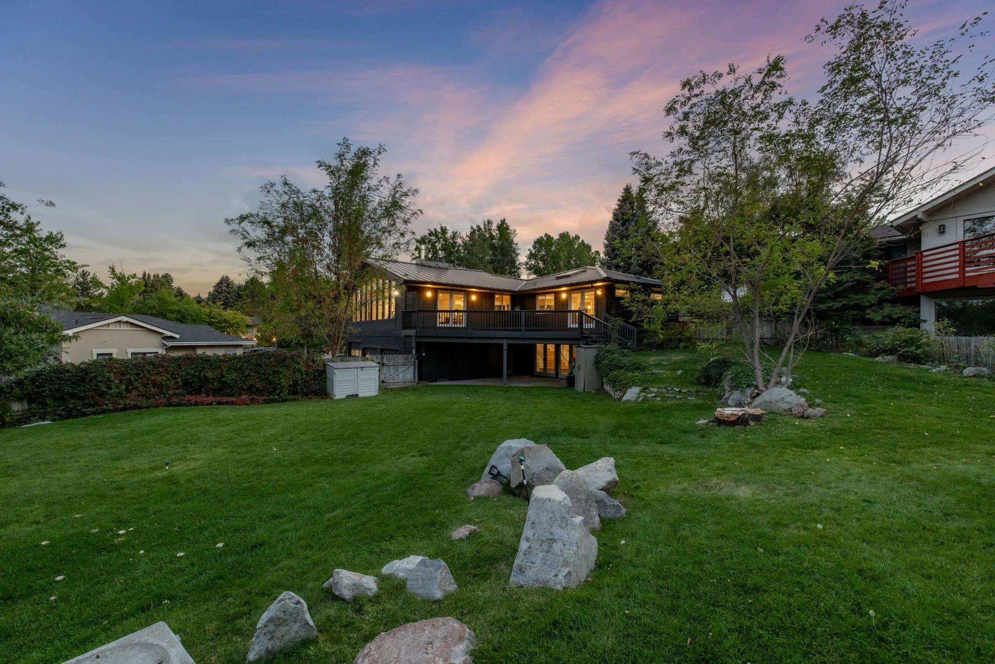 5-web-or-mls-2535 W Lake Ridge Shores Twilight-4.jpg
