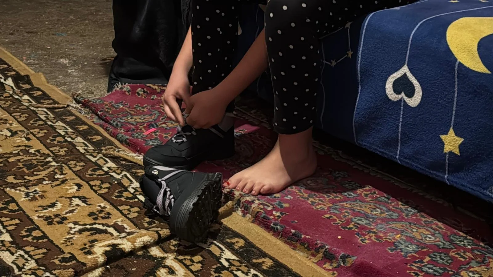 „Ghetuțele lui Moș Nicolae” au ajuns la peste 2.050 de copii din Caraș-Severin