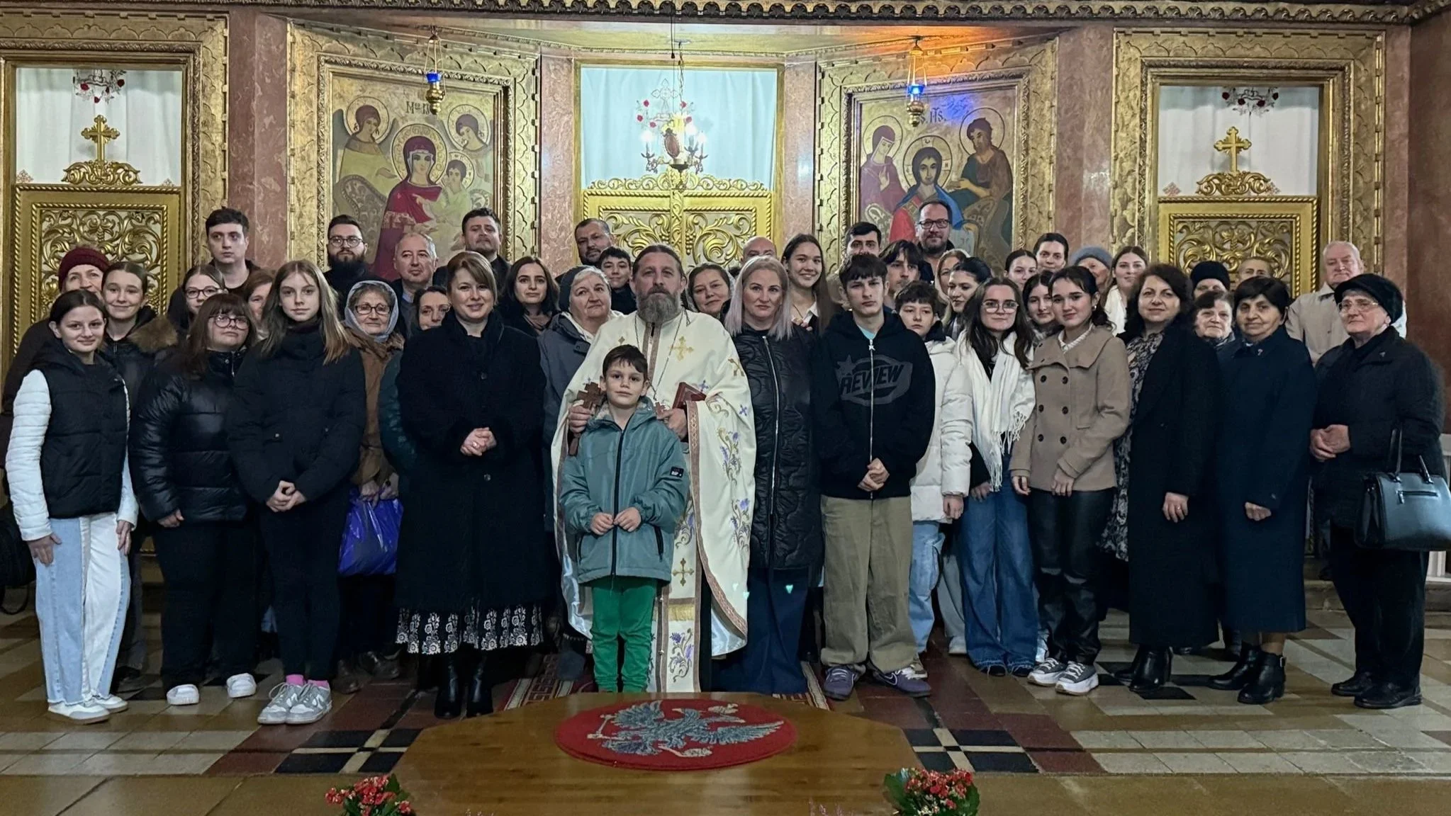 Bucuria rugăciunii în familie: Debutul serilor de Paraclis în Episcopia Caransebeşului