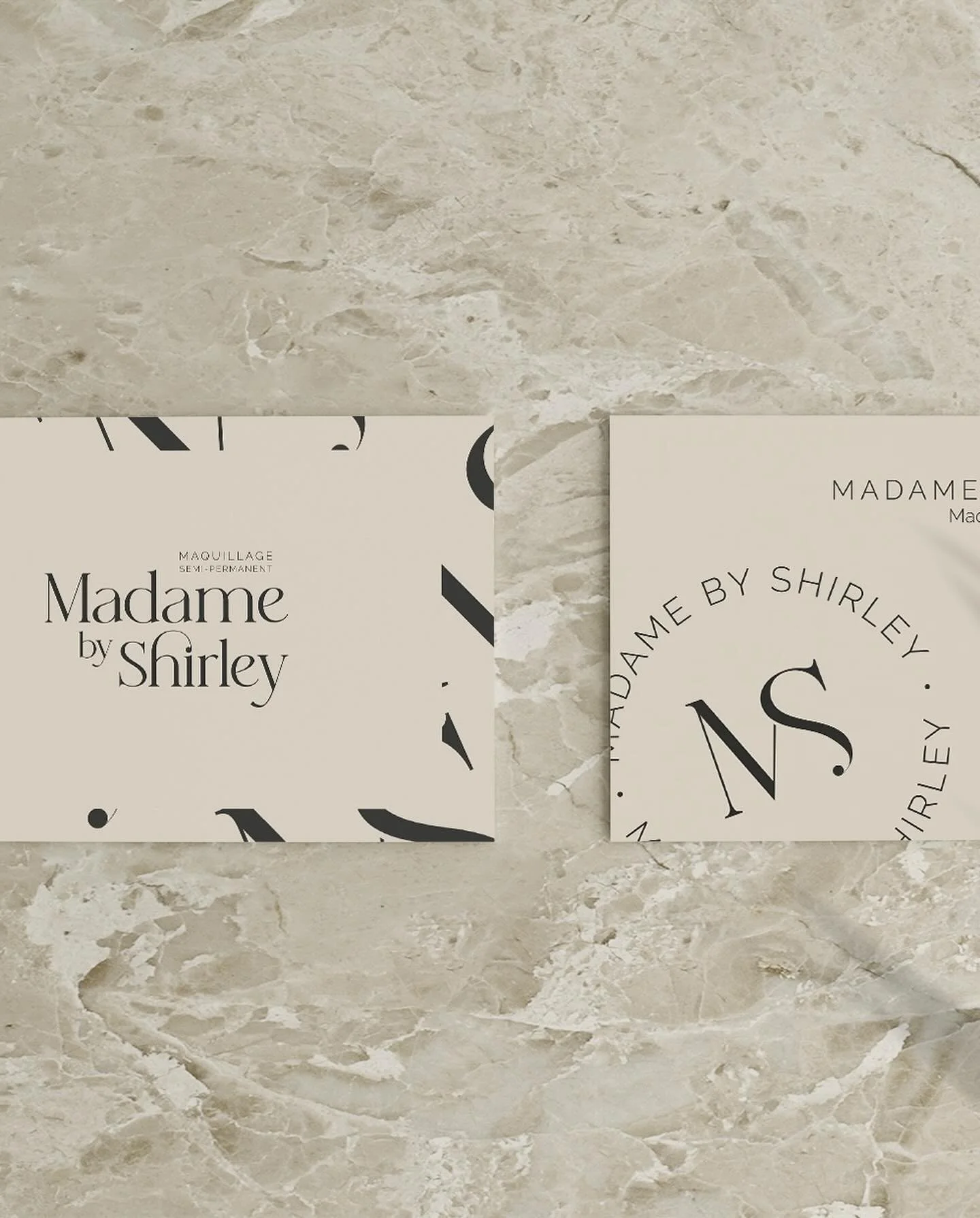 Carte de visite &amp; carte cadeau pour l&rsquo;institut @madamebyshirley ✨

&mdash;&mdash;
#graphicdesign #branding #supportdecommunication #cartedevisite #businesscards #cartecadeau #institutbeaute #minimalstyle