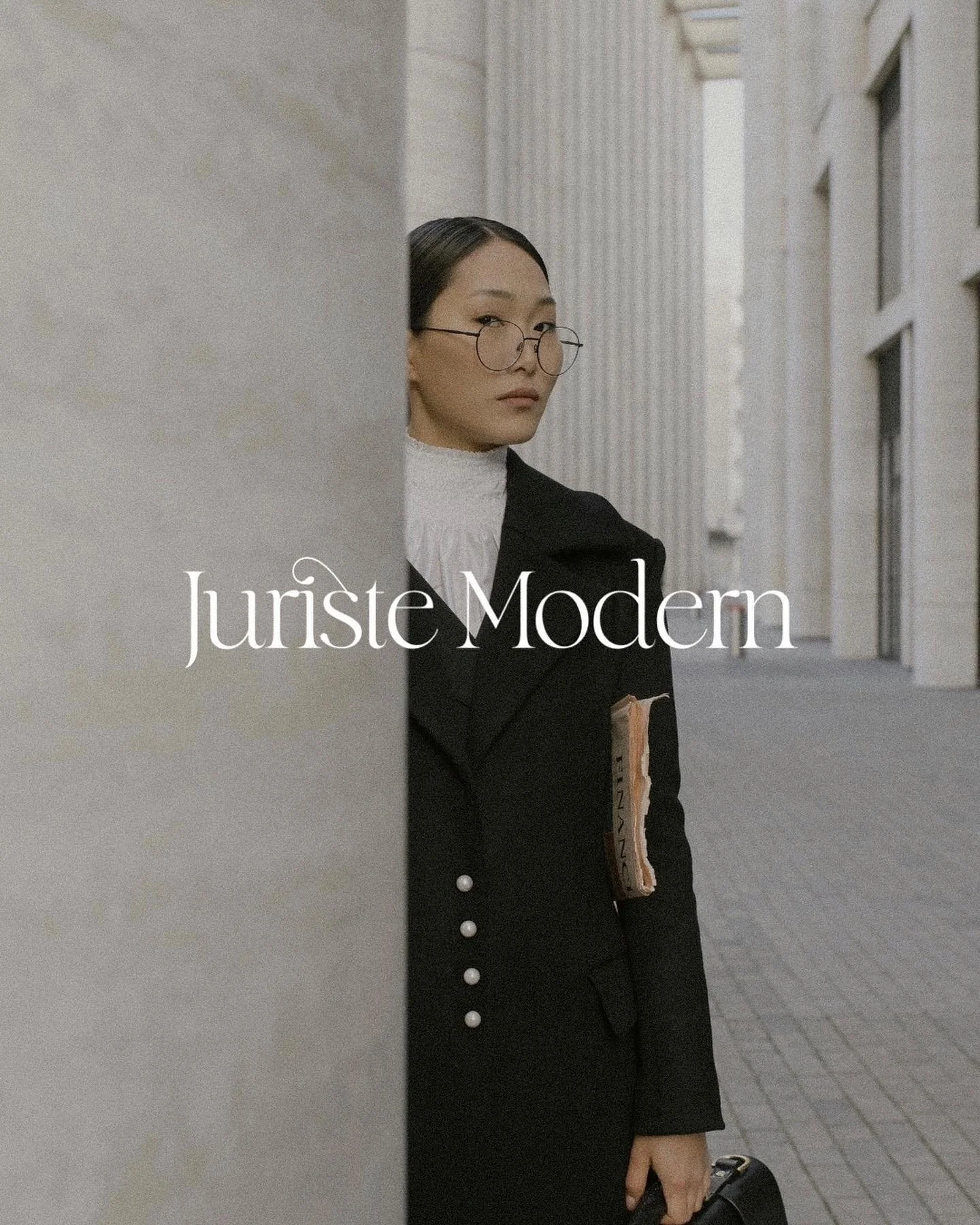 Refonte de l&rsquo;identit&eacute; visuelle de @juristemodern ✨

Laura souhaitait une image de marque plus &eacute;l&eacute;gante &amp; professionnelle, tout en &eacute;tant moderne dans sa mani&egrave;re de sensibiliser sur le droit et la protection