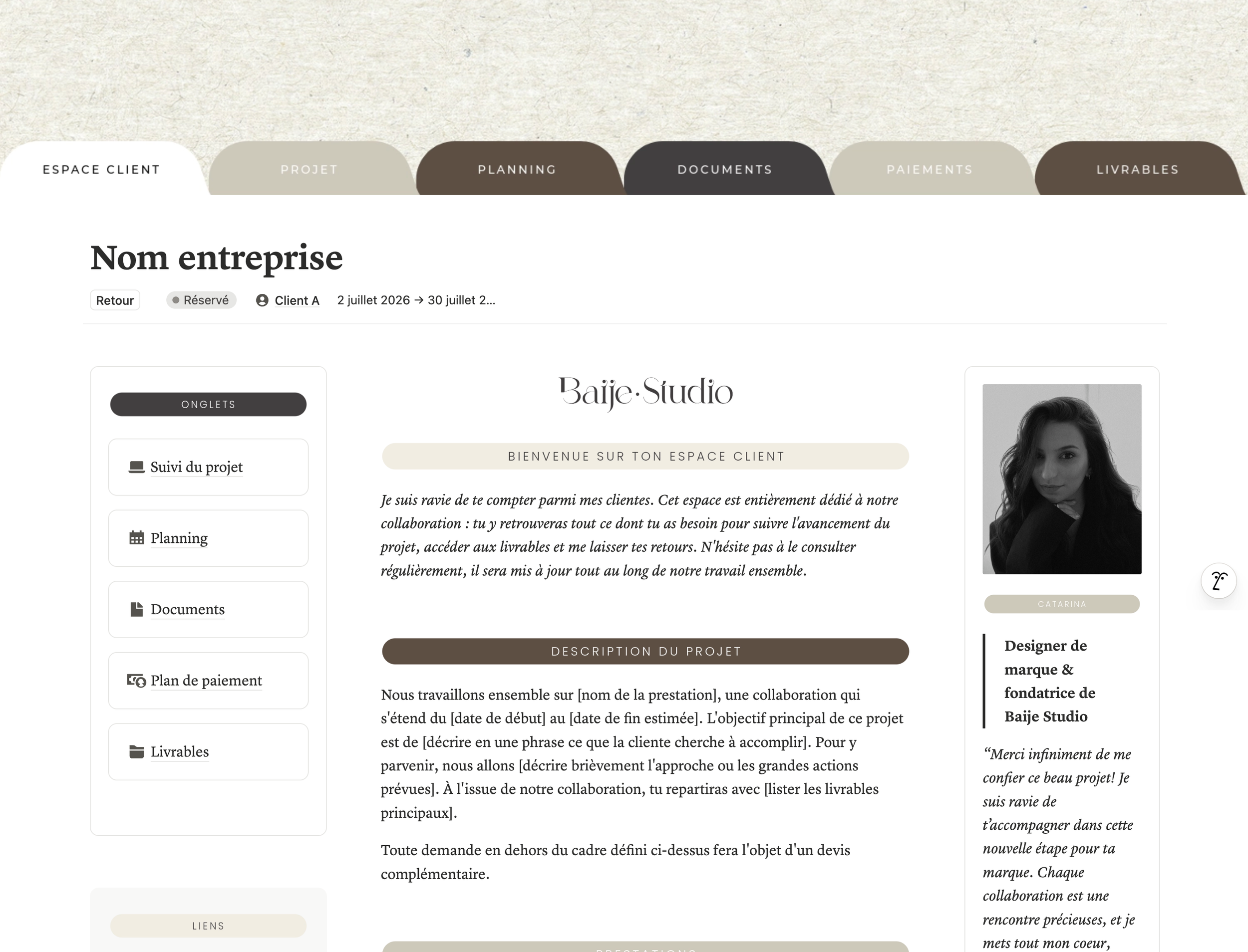 Capture d'écran d'une interface de gestion de projet en ligne avec une section personnelle, onglets, une photo d'une femme et du texte descriptif en français.