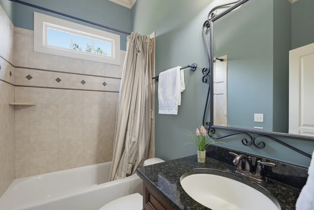 Interior of 4148 Banks Stone Drive