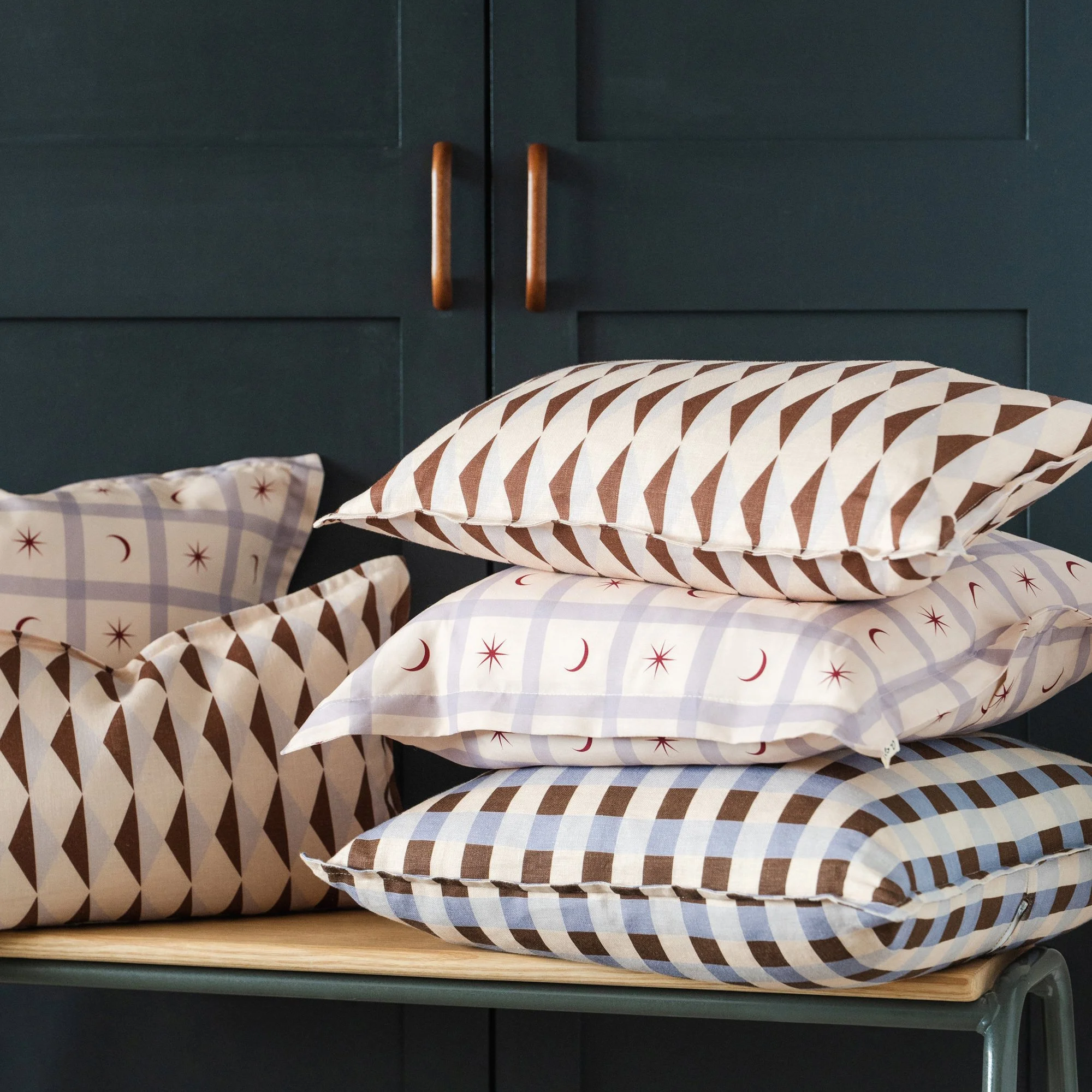 2025-10_Ornette_Multi_Cushions-2 2.jpg