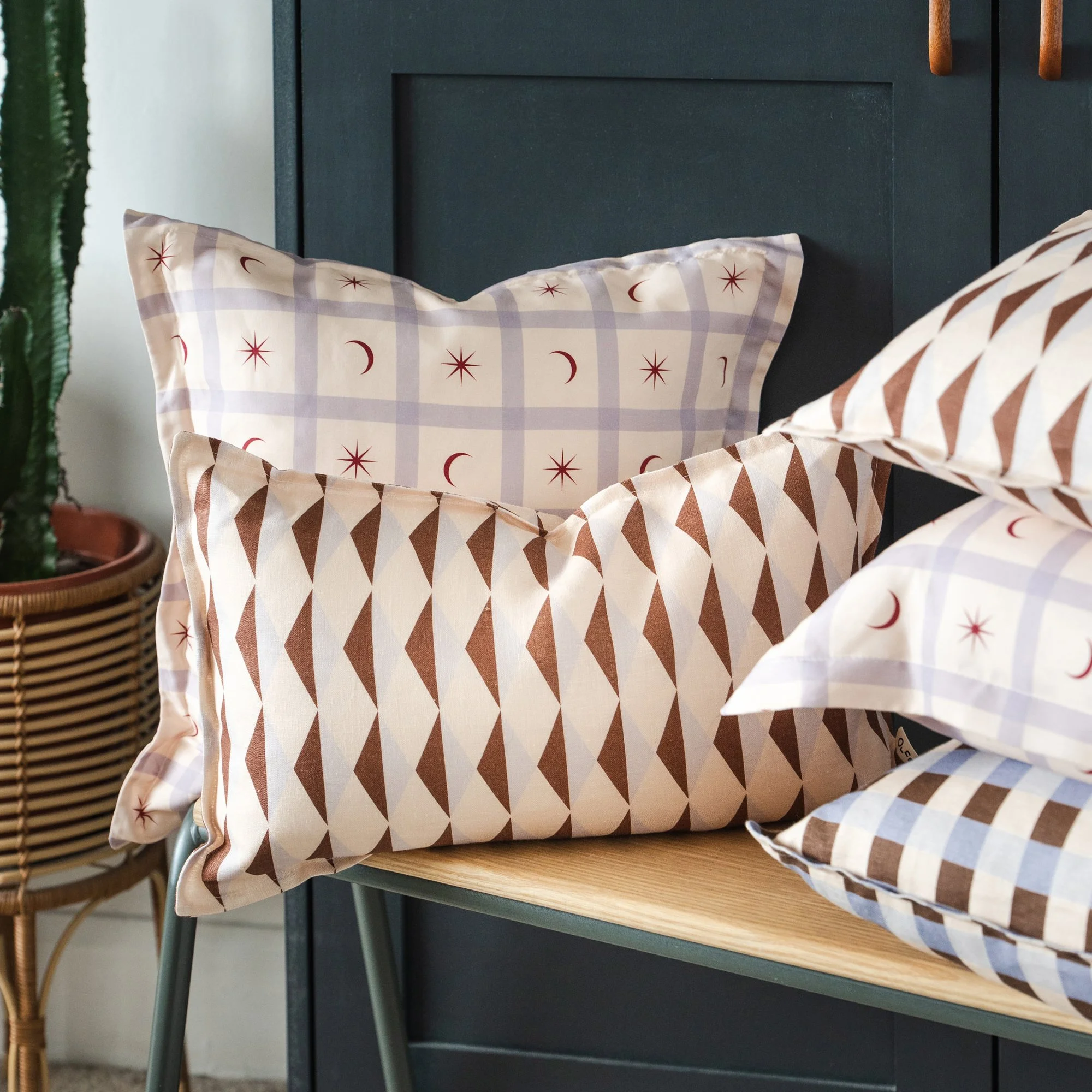 2025-10_Ornette_Multi_Cushions-3 2 2.jpg