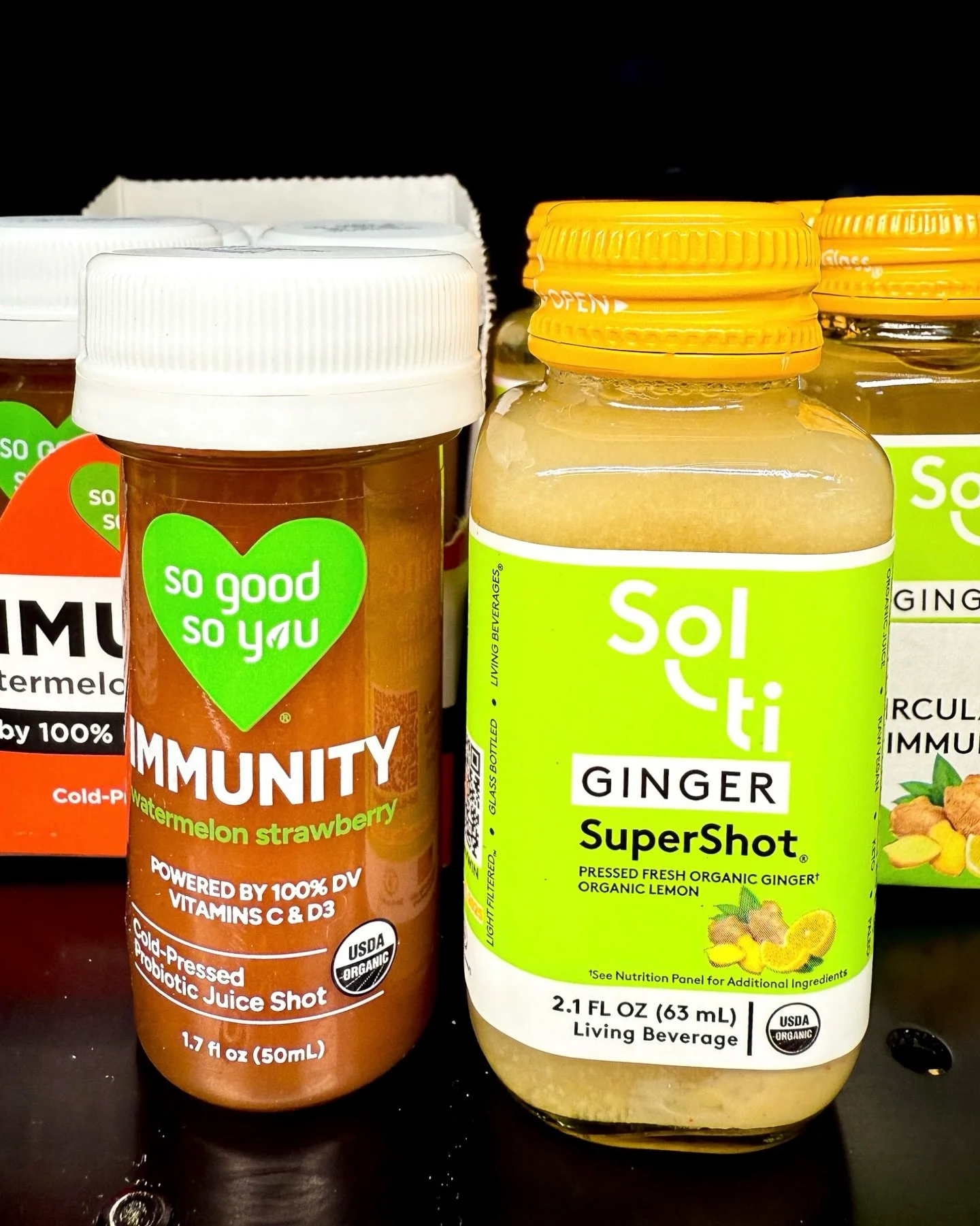 Tis the season&hellip; for a little extra immune support. ✨

🫚 Organic ginger + lemon + cayenne for warmth and wellness

🍉 Watermelon-strawberry with vitamins C, D3, and probiotics for a refreshing daily defense
Both cold-pressed and organic!