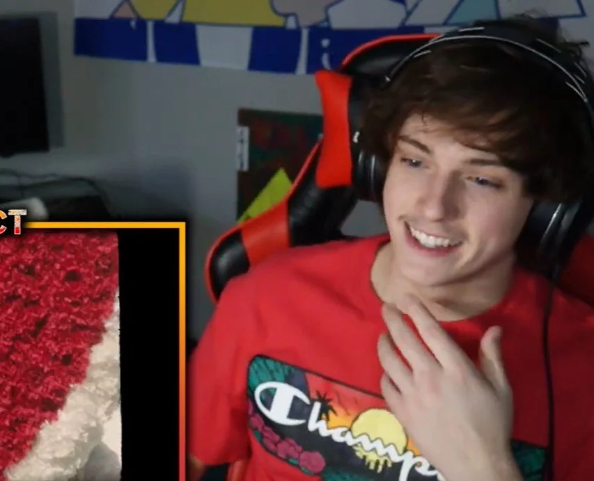 THE VOCALS!?!? | Taylor Swift - 22 | WeReact #41!!!