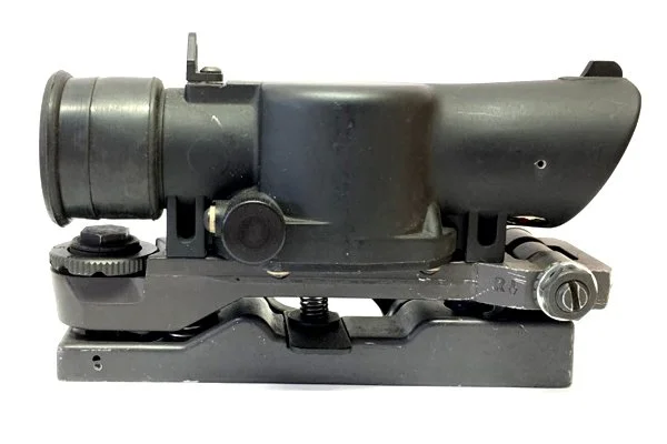 SUSAT Sight (Sight Unit Small Arms, Triux) x 4 Magnification