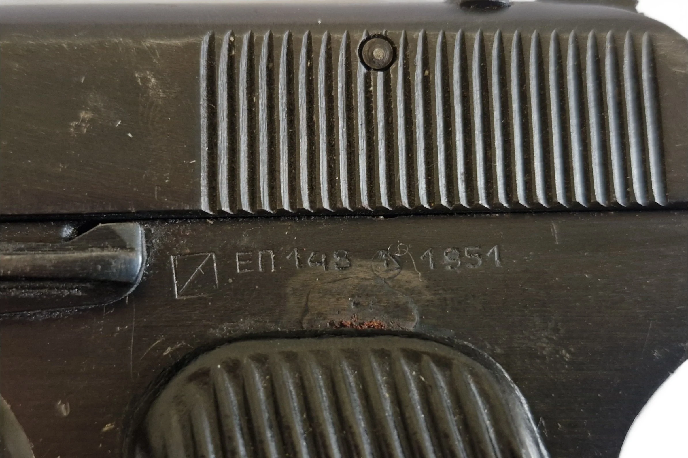 Tokarev-pistol_4.jpg