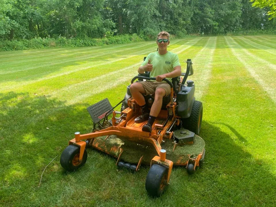 All about Commercial Lawn Maintenance 