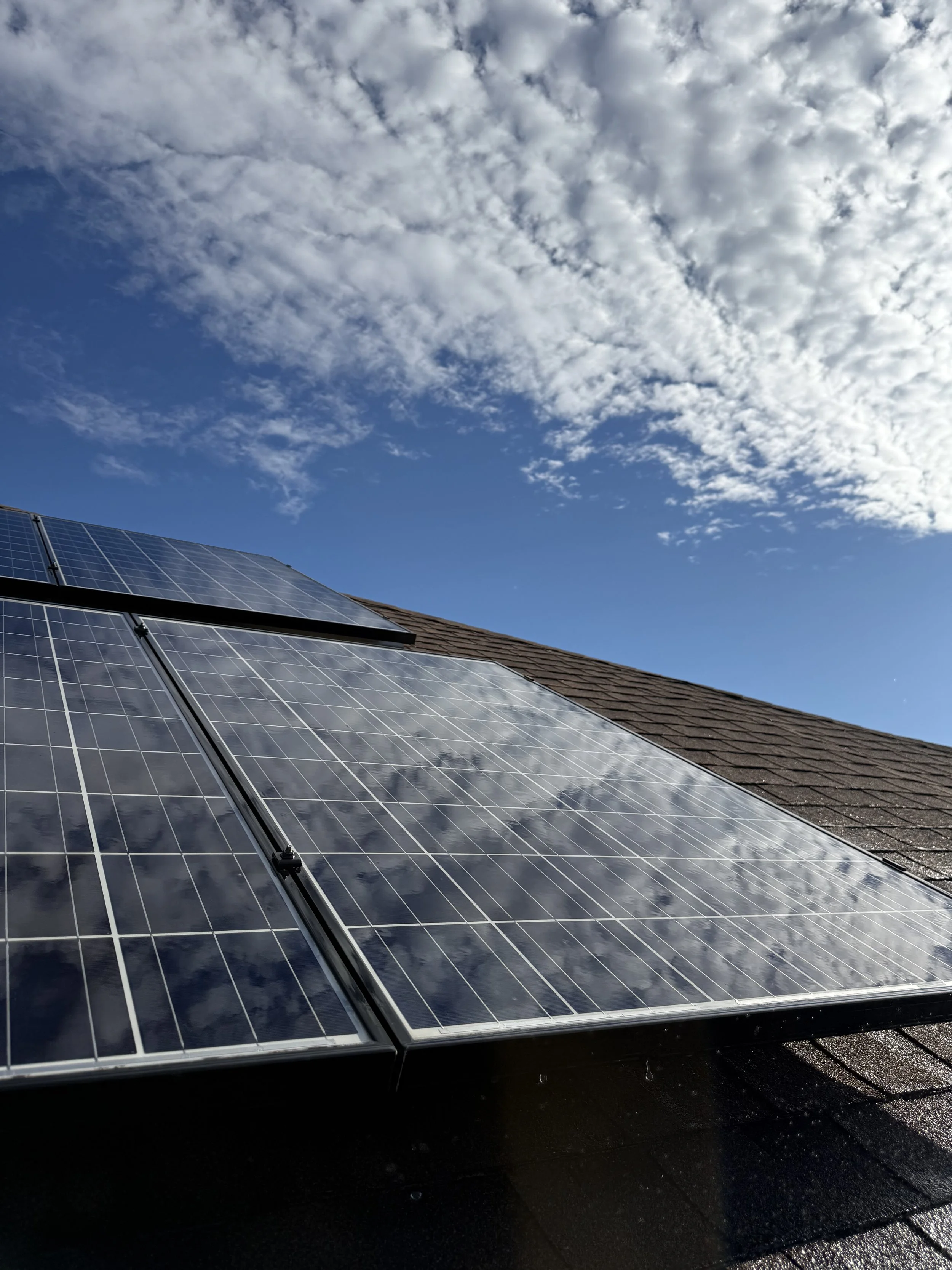 Clean Solar Panels with improved efficiency