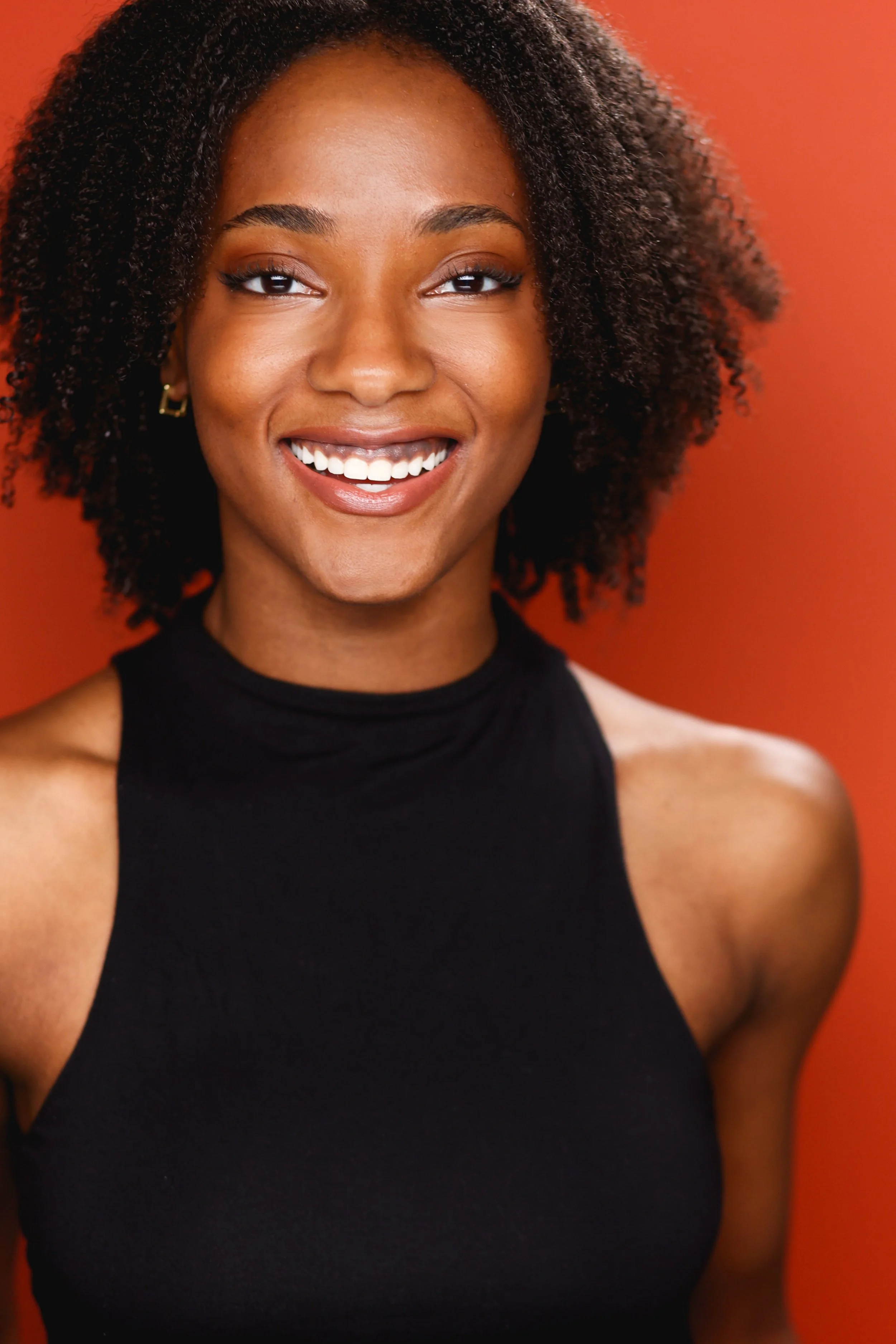 Cecilia Davis Headshot.jpg