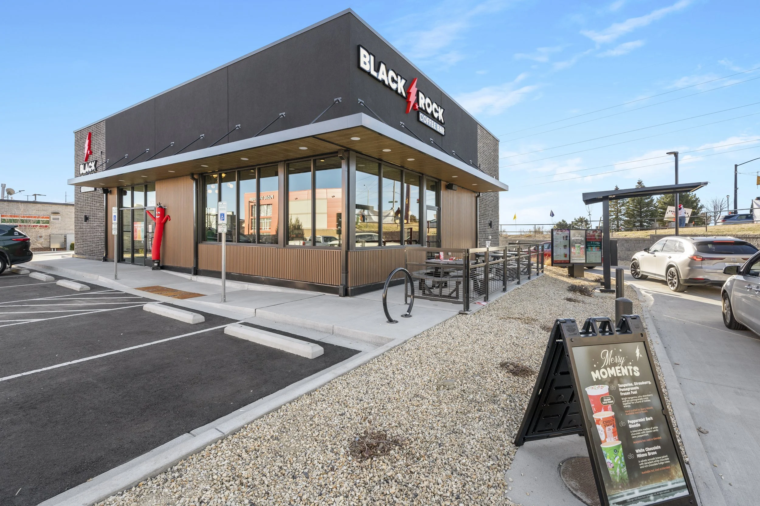 FIVE67.com - Ground Level Photo 14.jpg