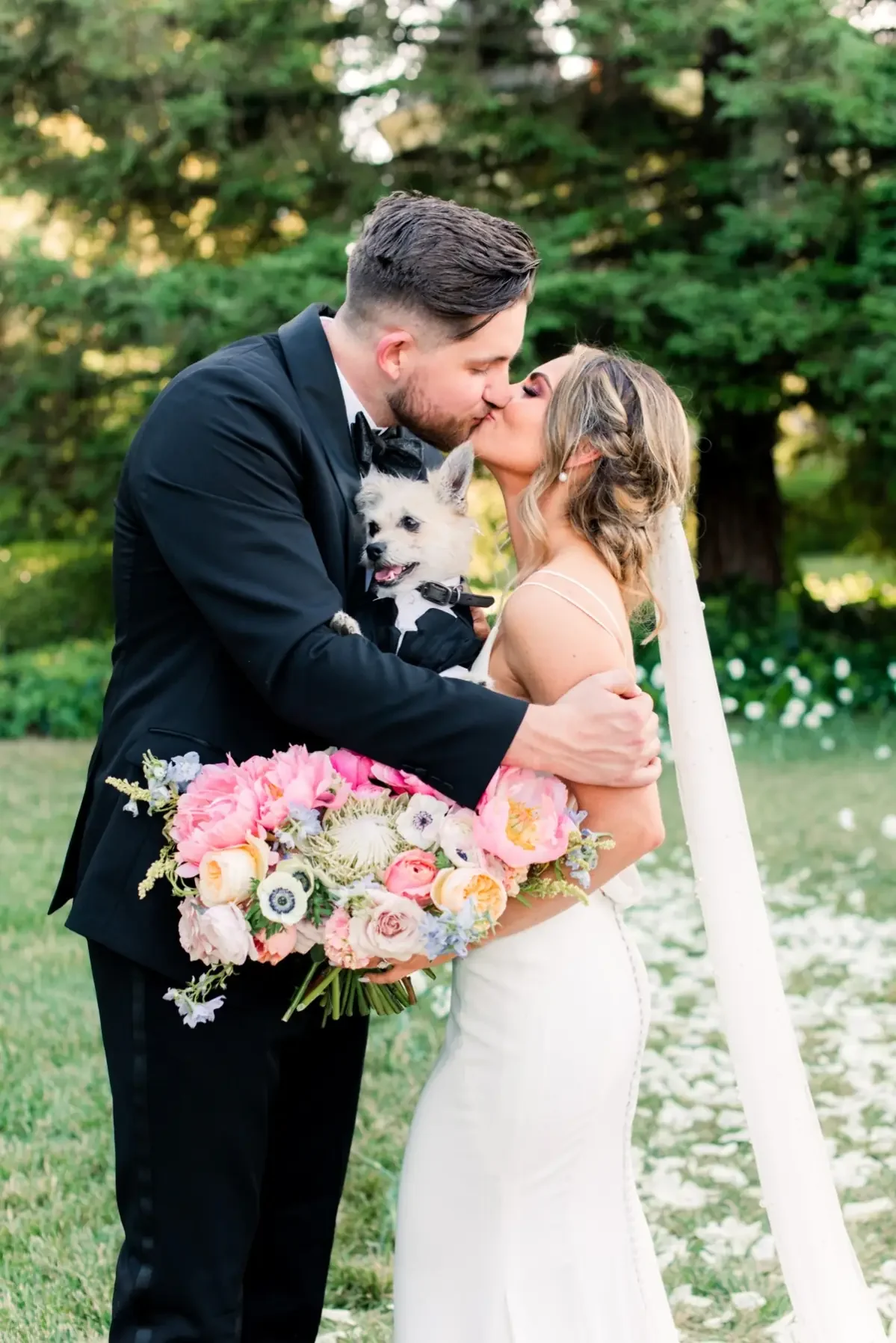FEATURE: Elegant Park Winters wedding with a pop of pink florals!
