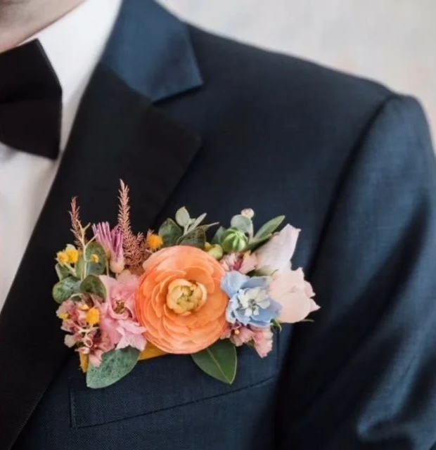 The Blonde Bouquet Floral Design - Northern California. Florist for Napa, Lake Tahoe, San Francisco, Sonoma weddings. Bright, colorful flowers, pocket boutonniere. Peach, periwinkle, dusty rose, yellow.