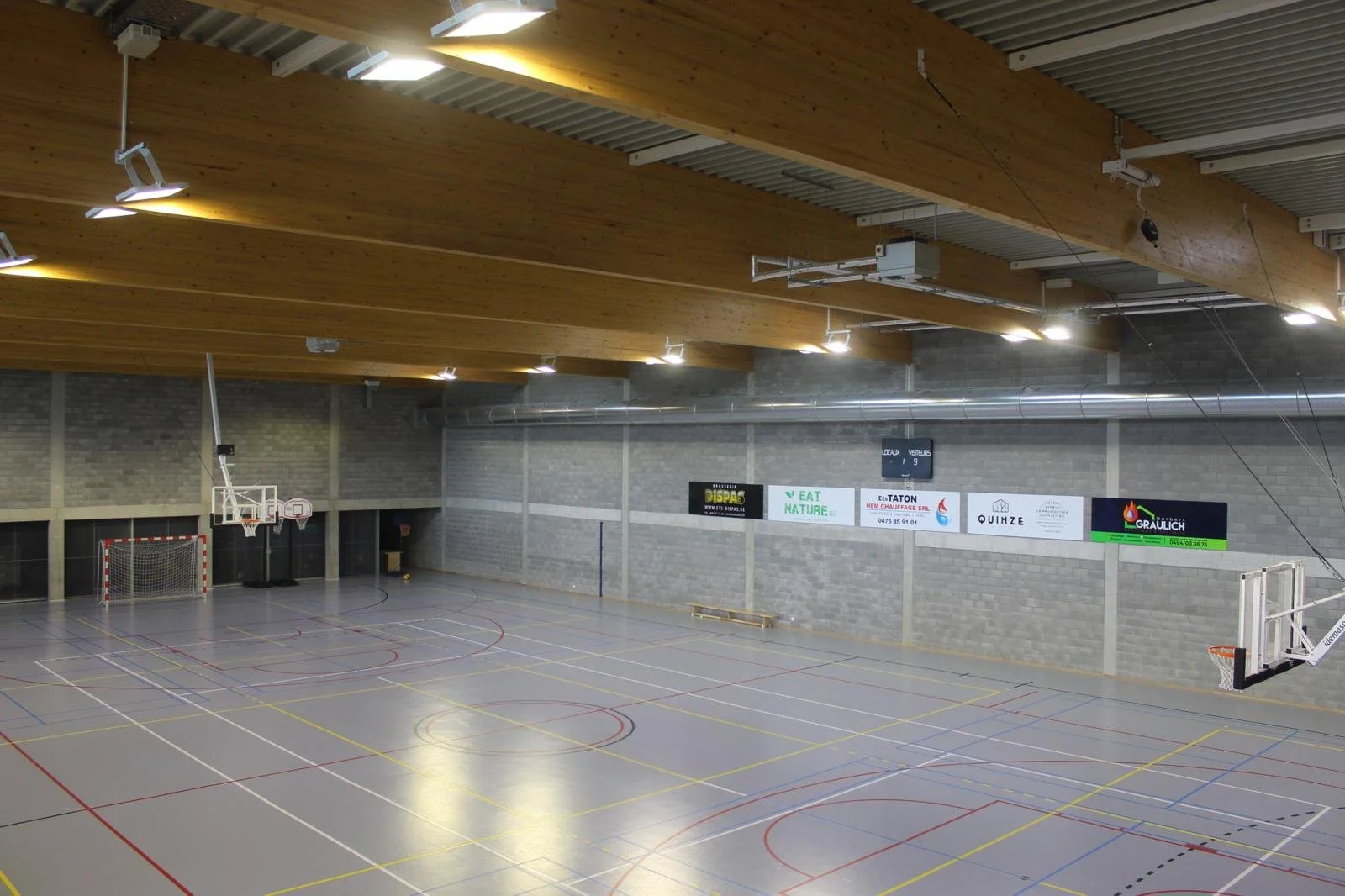 Terrain multisports du hall de Clavier – éclairage et marquages