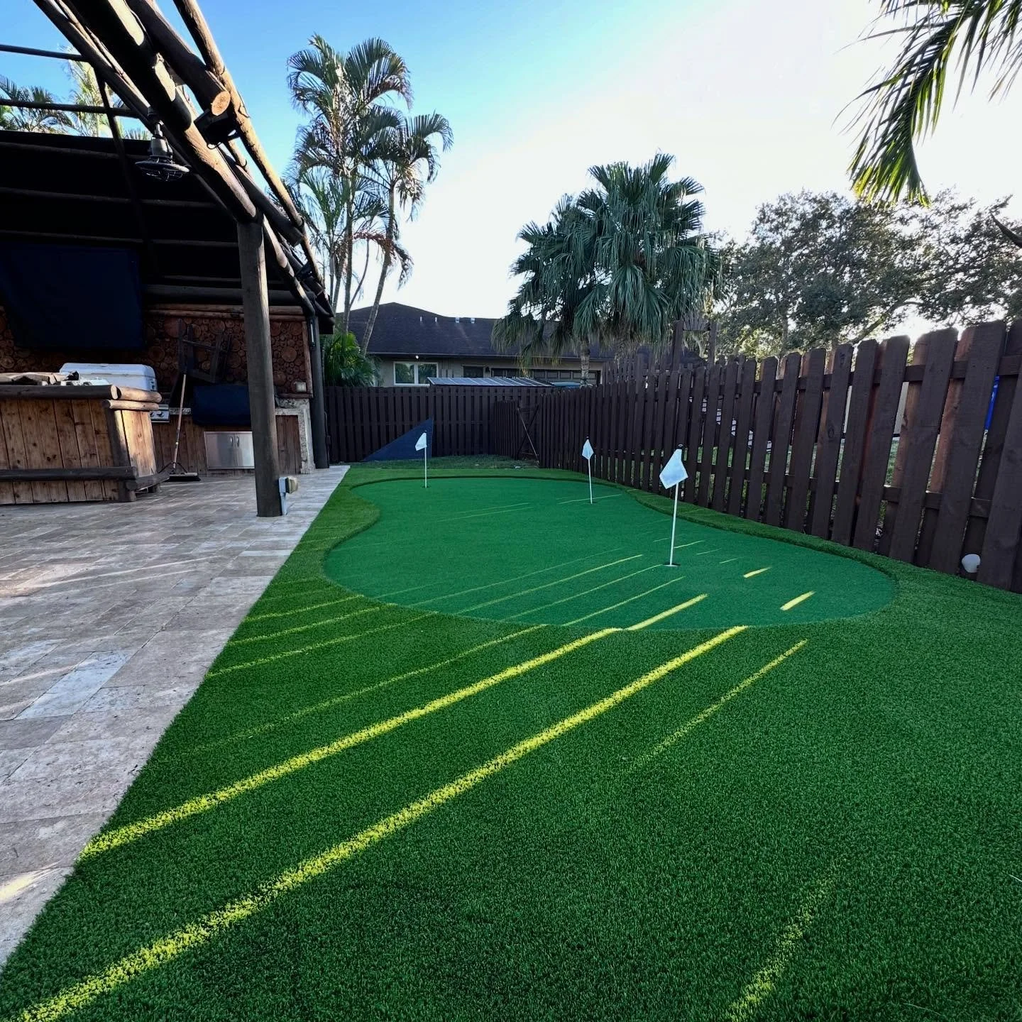 Get ready to tee off! GOLF at HOME with @artificial__kings ⛳️

#golfathome #golf #teetime #golfaddict #golfswing