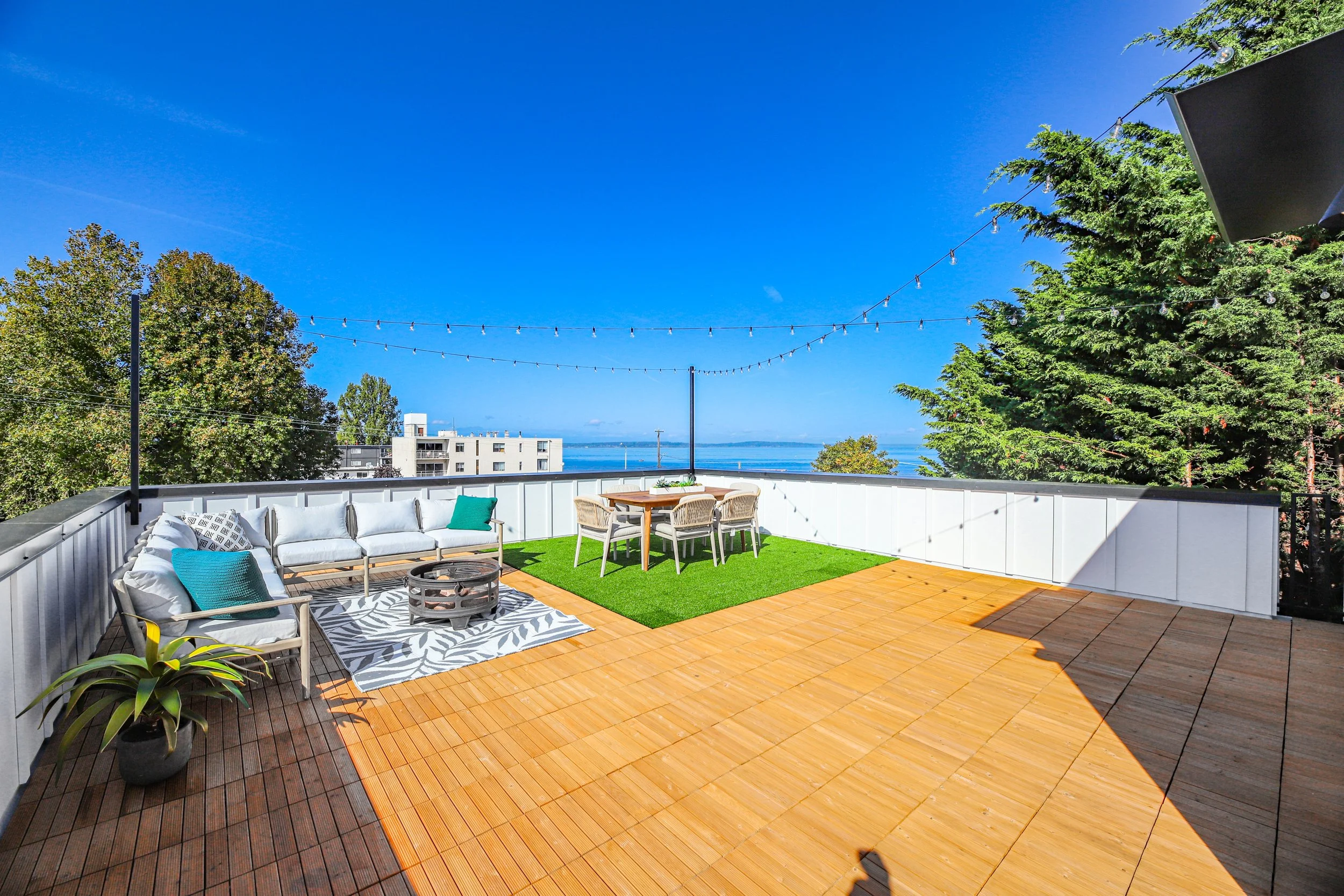 2739 - Roof Top - 1.jpg