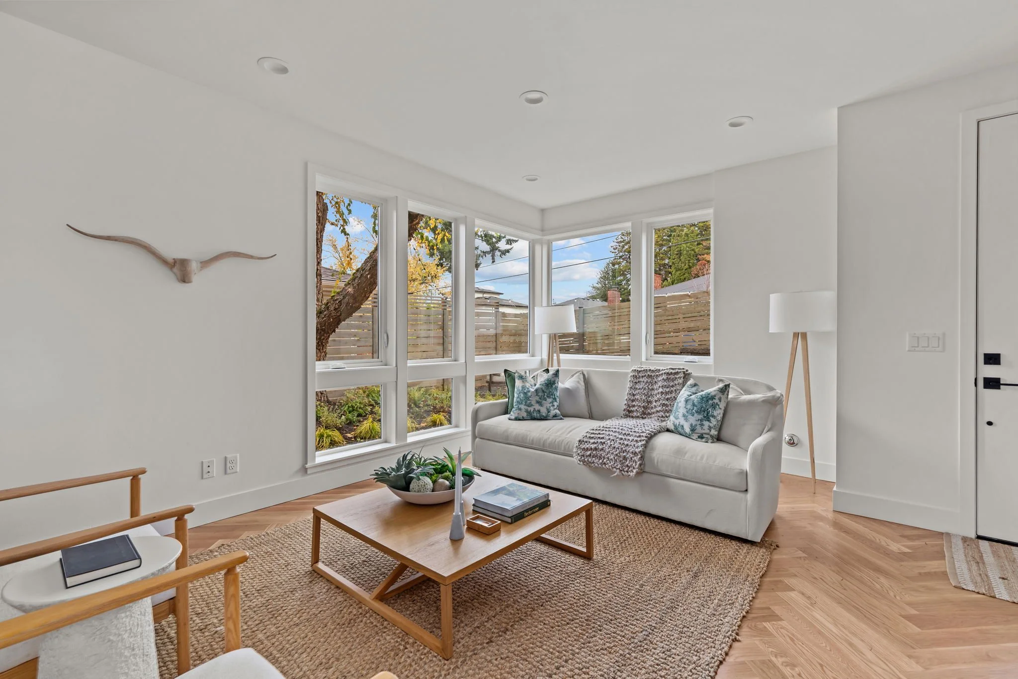 4201 SW Thistle St Seattle 98136_003.jpg