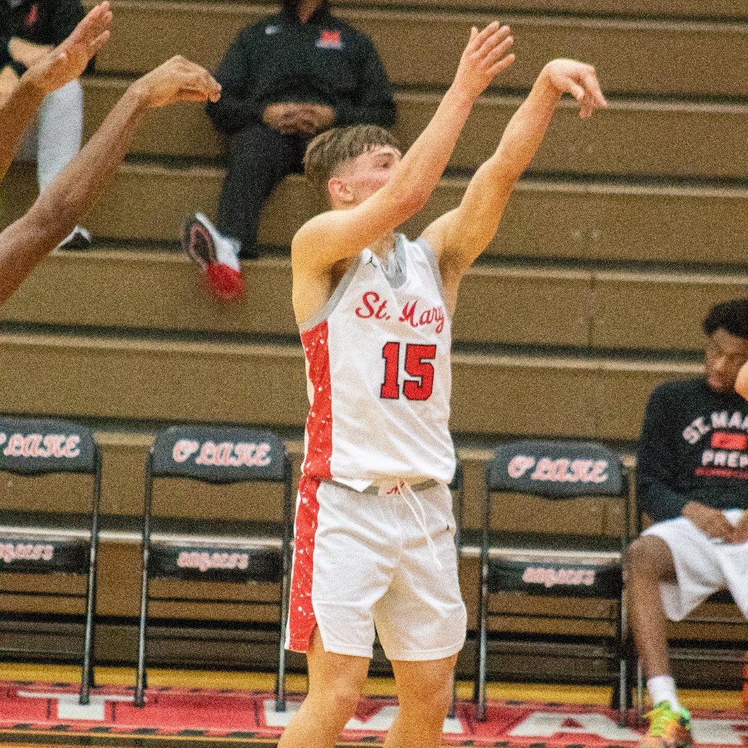 Orchard Lake St. Mary’s Dominates Southfield A&amp;T, 71–29